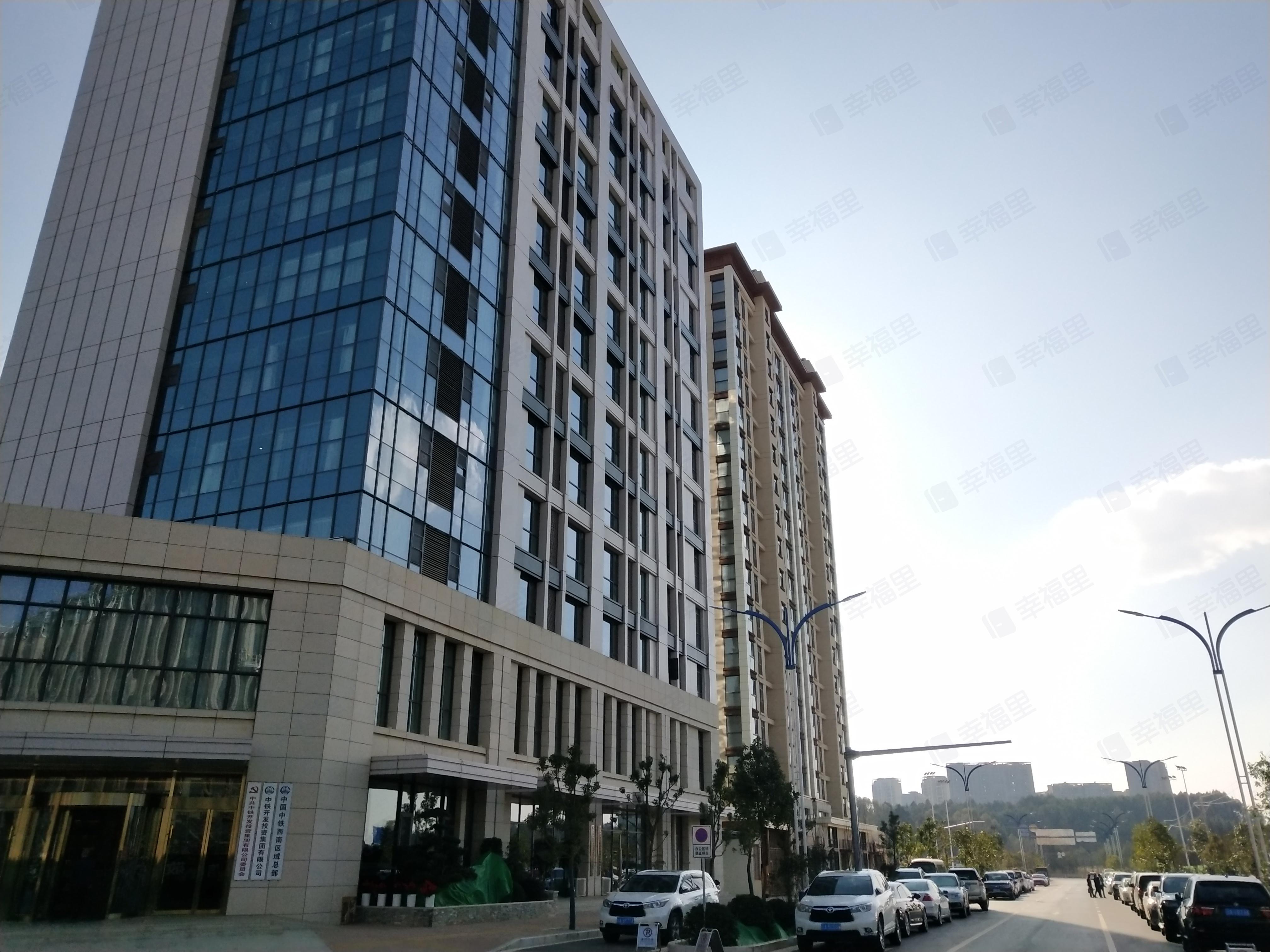 昆明中铁总部大厦小区效果图