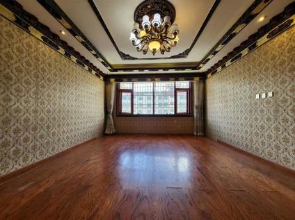 北京园丁苑二区3室2厅123平高楼层/共11层