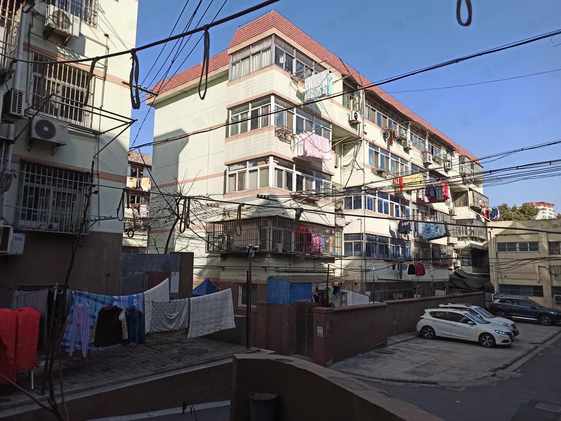 南京栖霞-燕子矶/暂无年代和燕路461号院