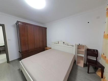 浦东周浦整租 安康新村2室1厅/61平/中楼层