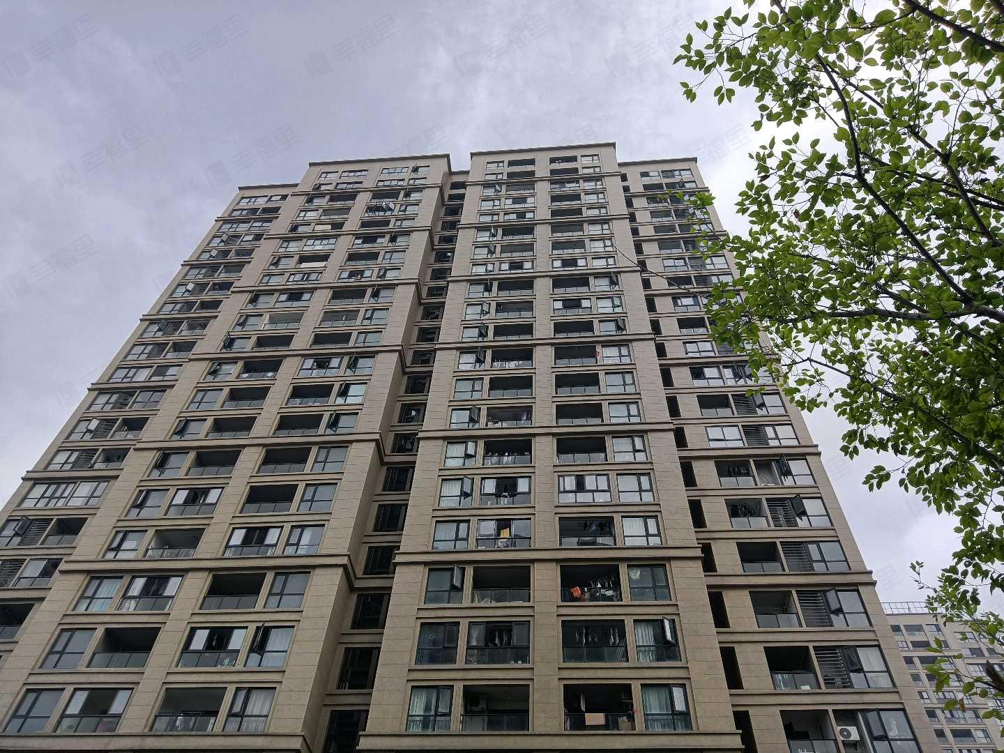 东晖龙悦湾小区效果图