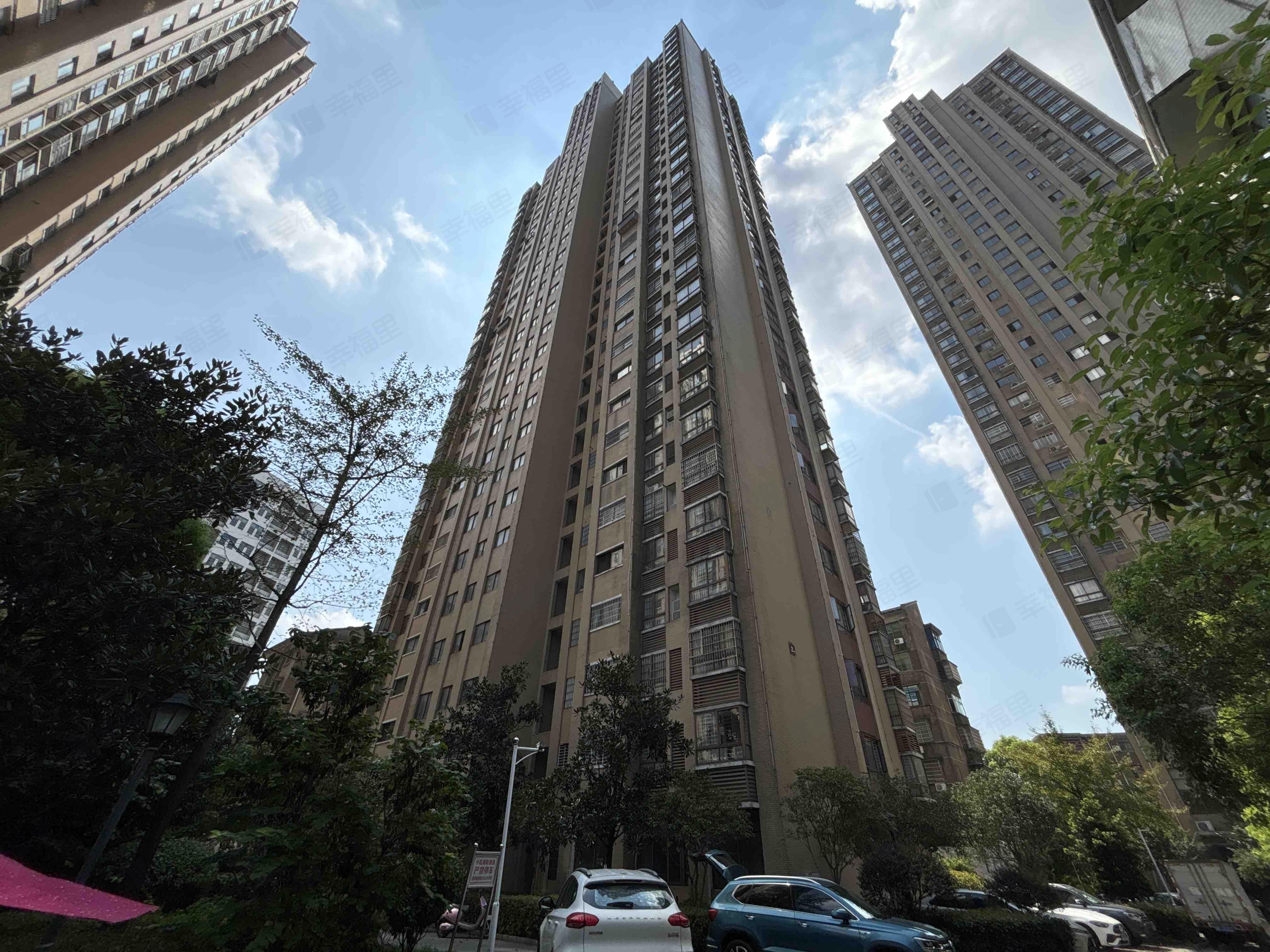 恒万城市广场小区效果图