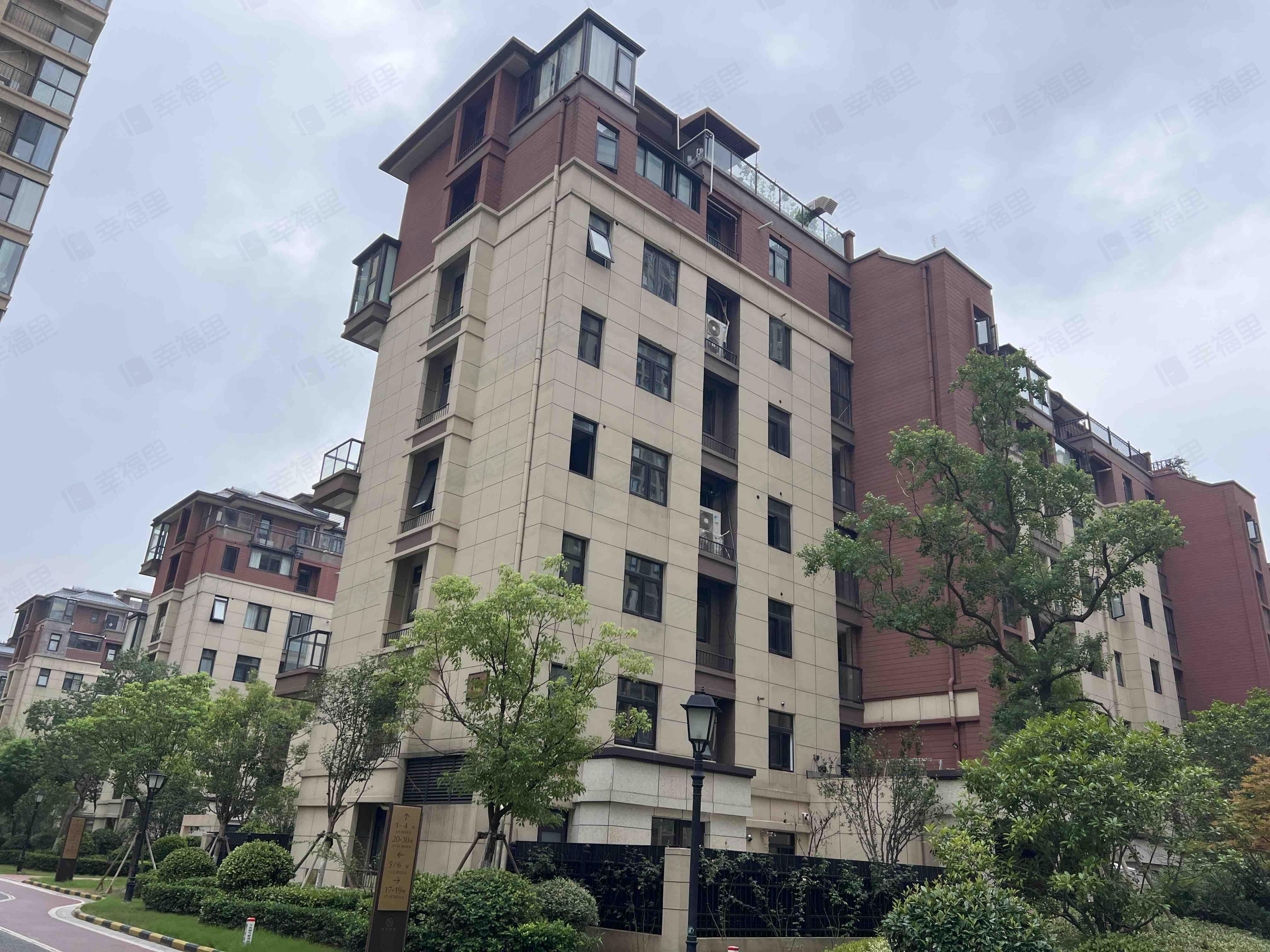 融侨观邸小区效果图