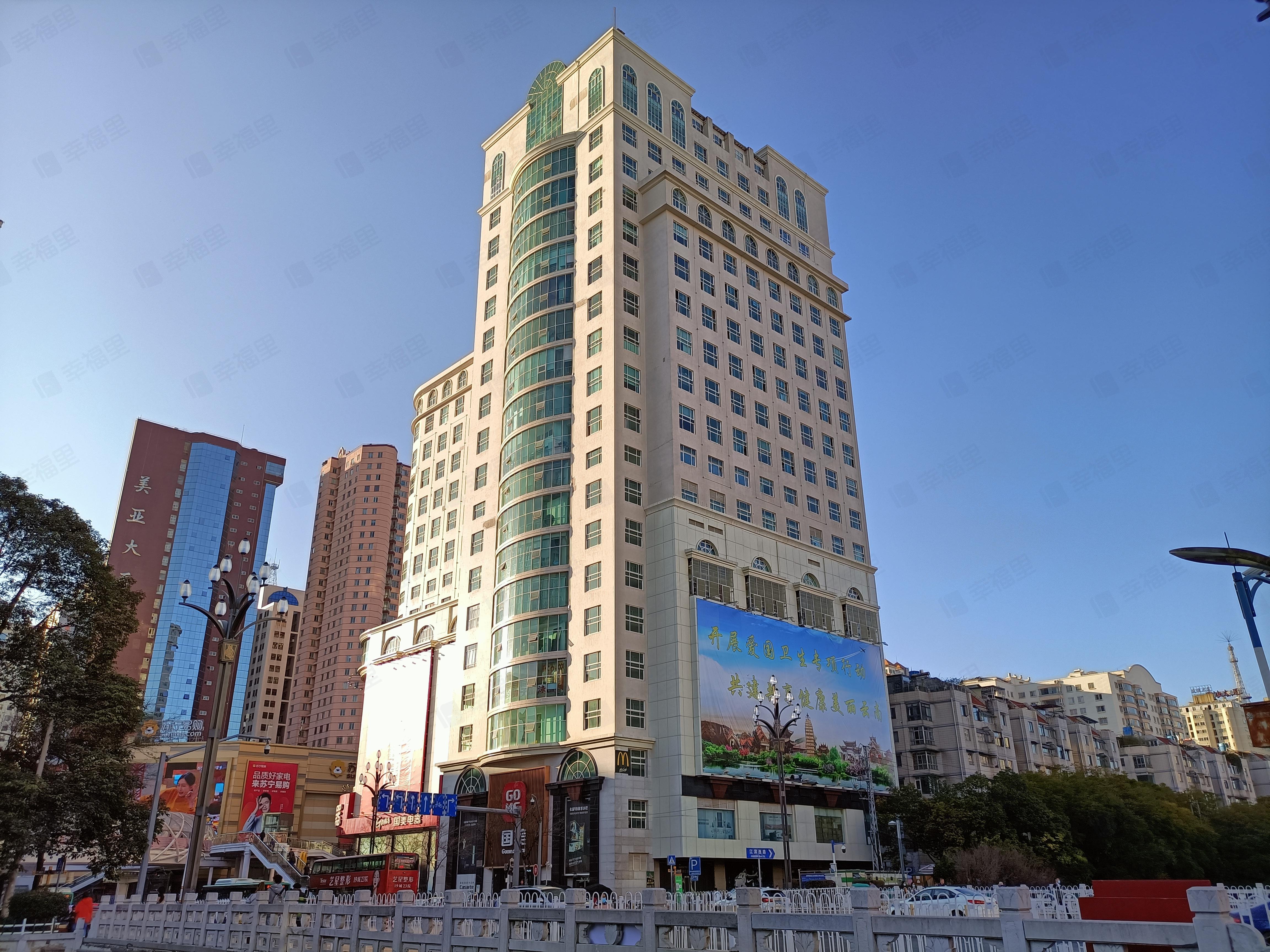 鸿城广场小区效果图