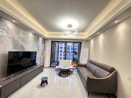 博罗石湾整租 中穗御峰花园3室2厅/91平/顶层