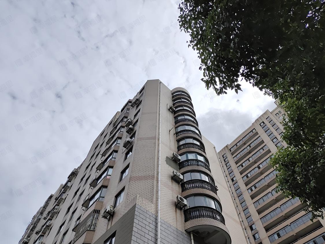 上海浦东-陆家嘴/2002年建京城大厦