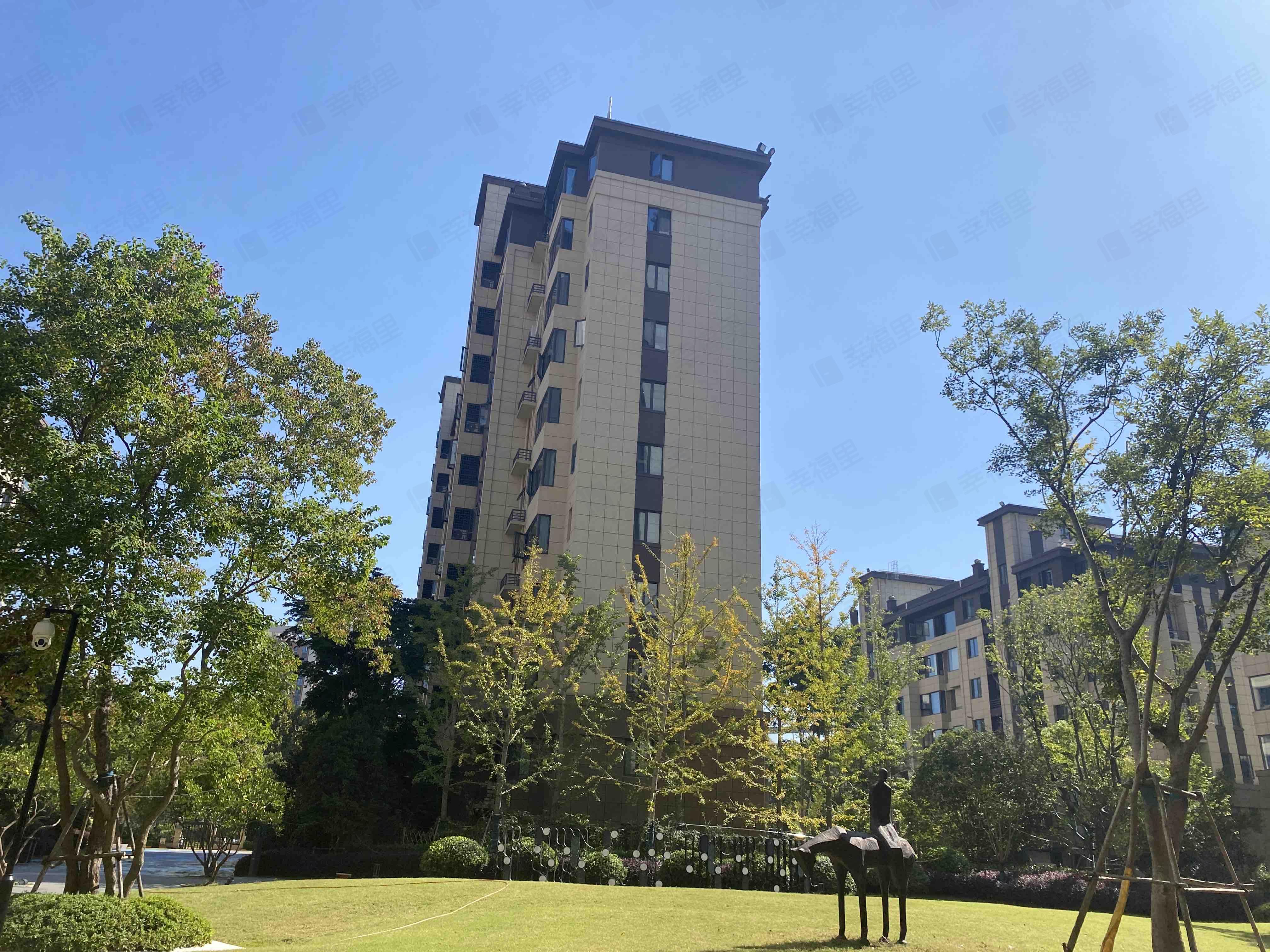 阳光城悦澜府小区效果图