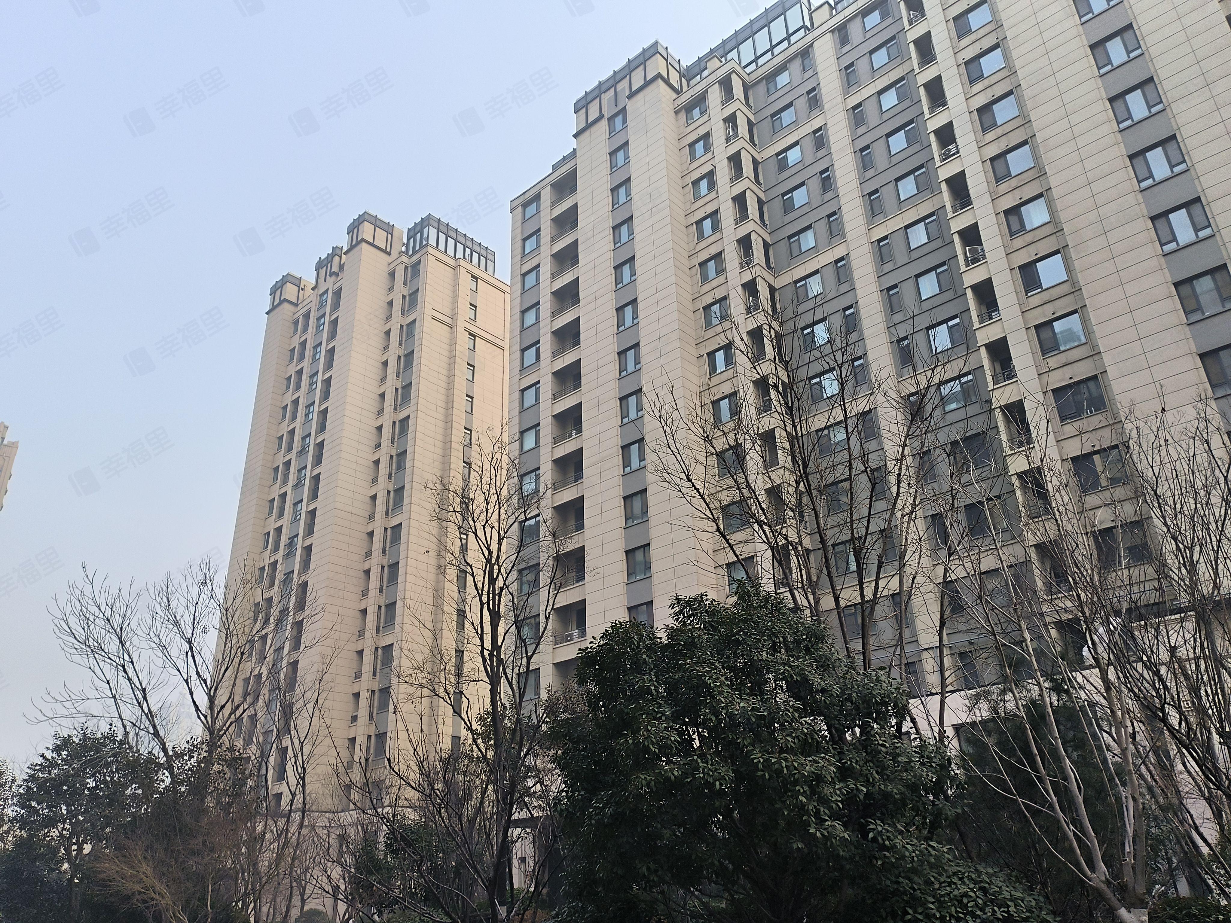 绿地IFC中央公馆B11地块小区效果图