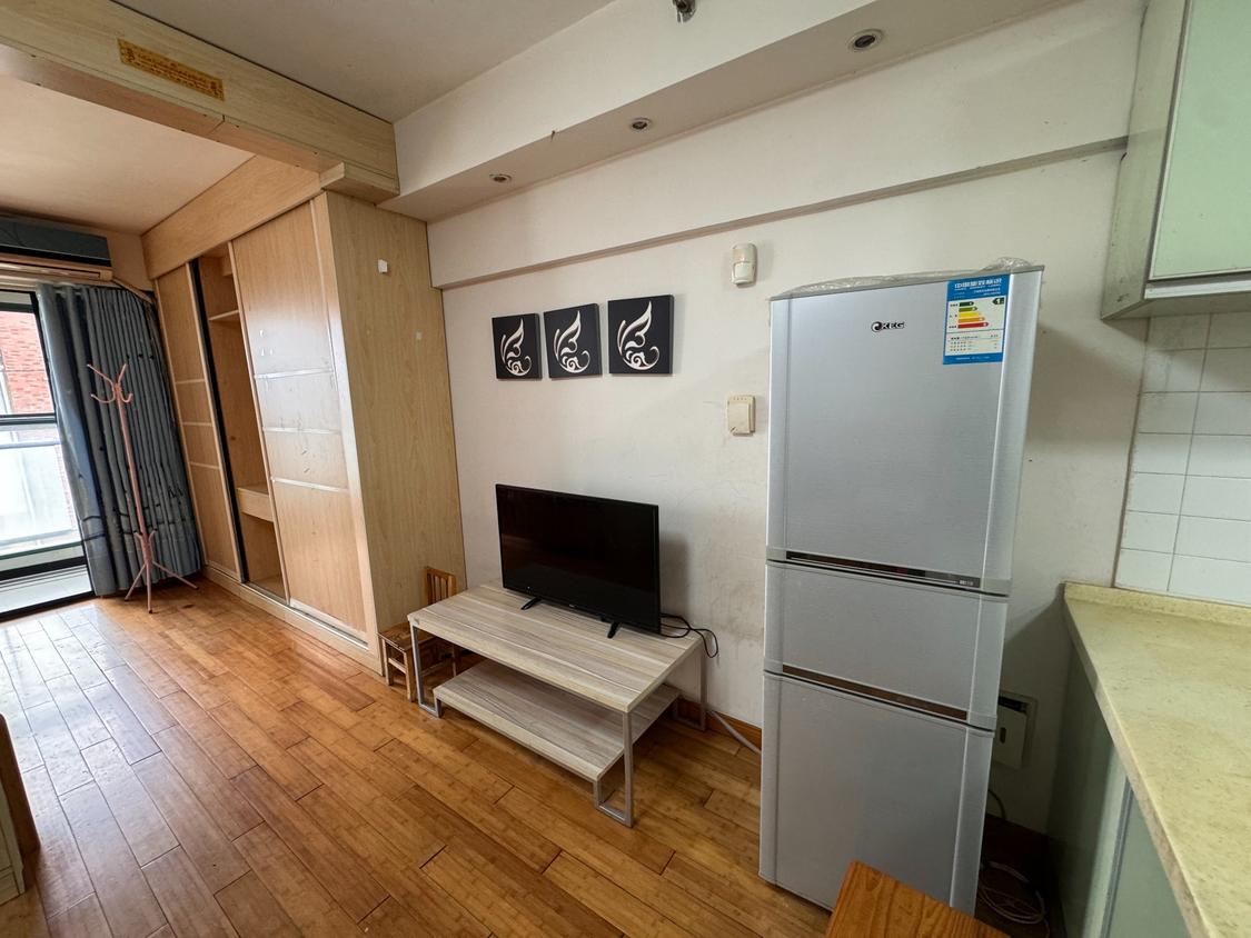 整租·万科四季花城蚂蚁工房