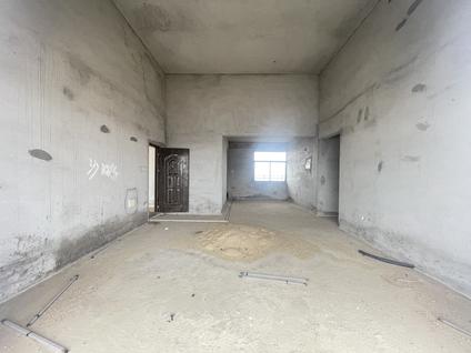 海口海岛阳光(三期)4室2厅160平高楼层/共18层