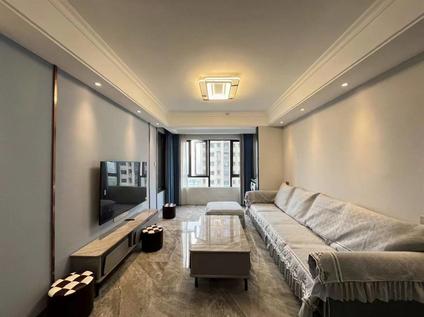 龙文碧湖整租 国贸天成3室2厅/100平/高楼层