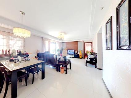 北京万科缤纷四季(北区)4室2厅120平中楼层/共32层