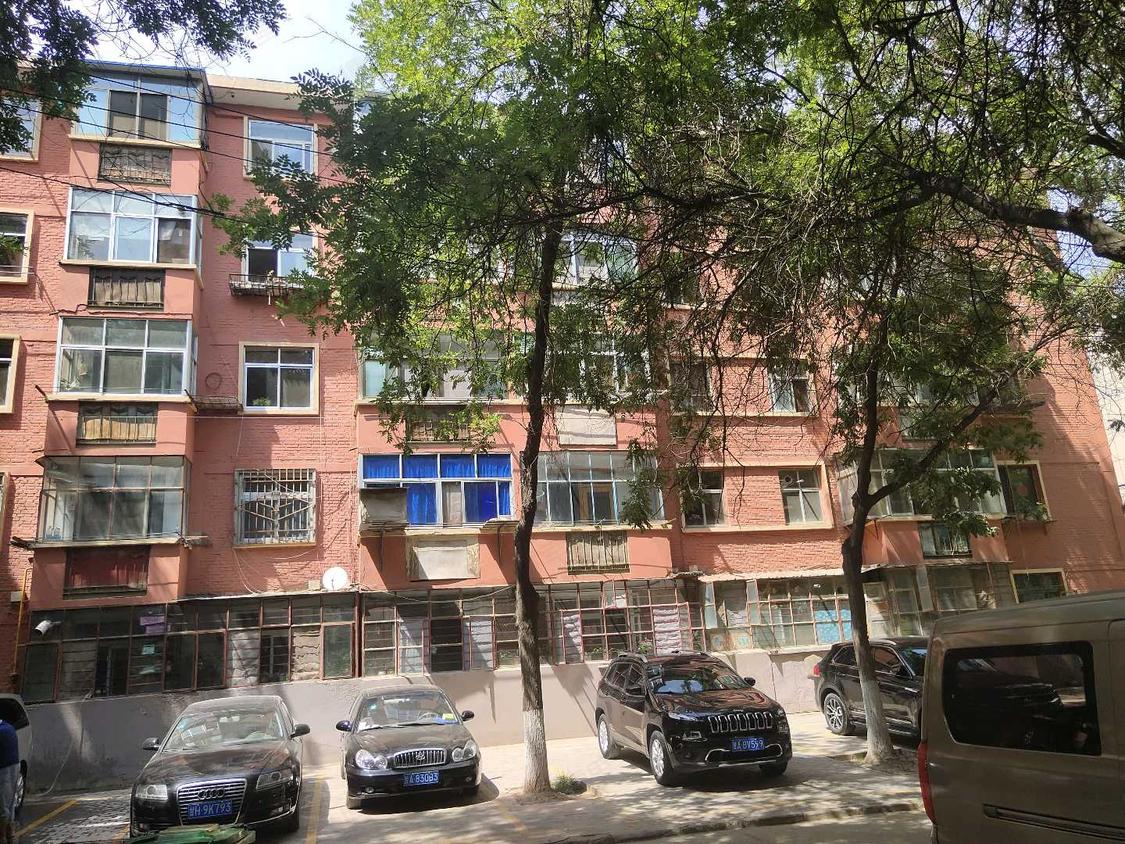 兰州安宁-费家营十字/1988年建飞控仪器总厂家属院西区