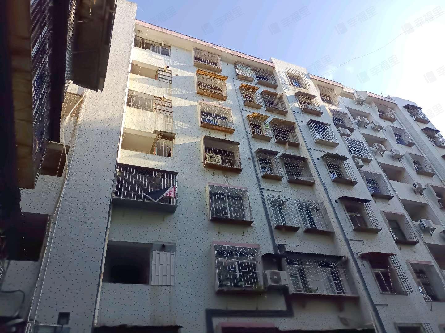 日东路职工住宅楼小区效果图