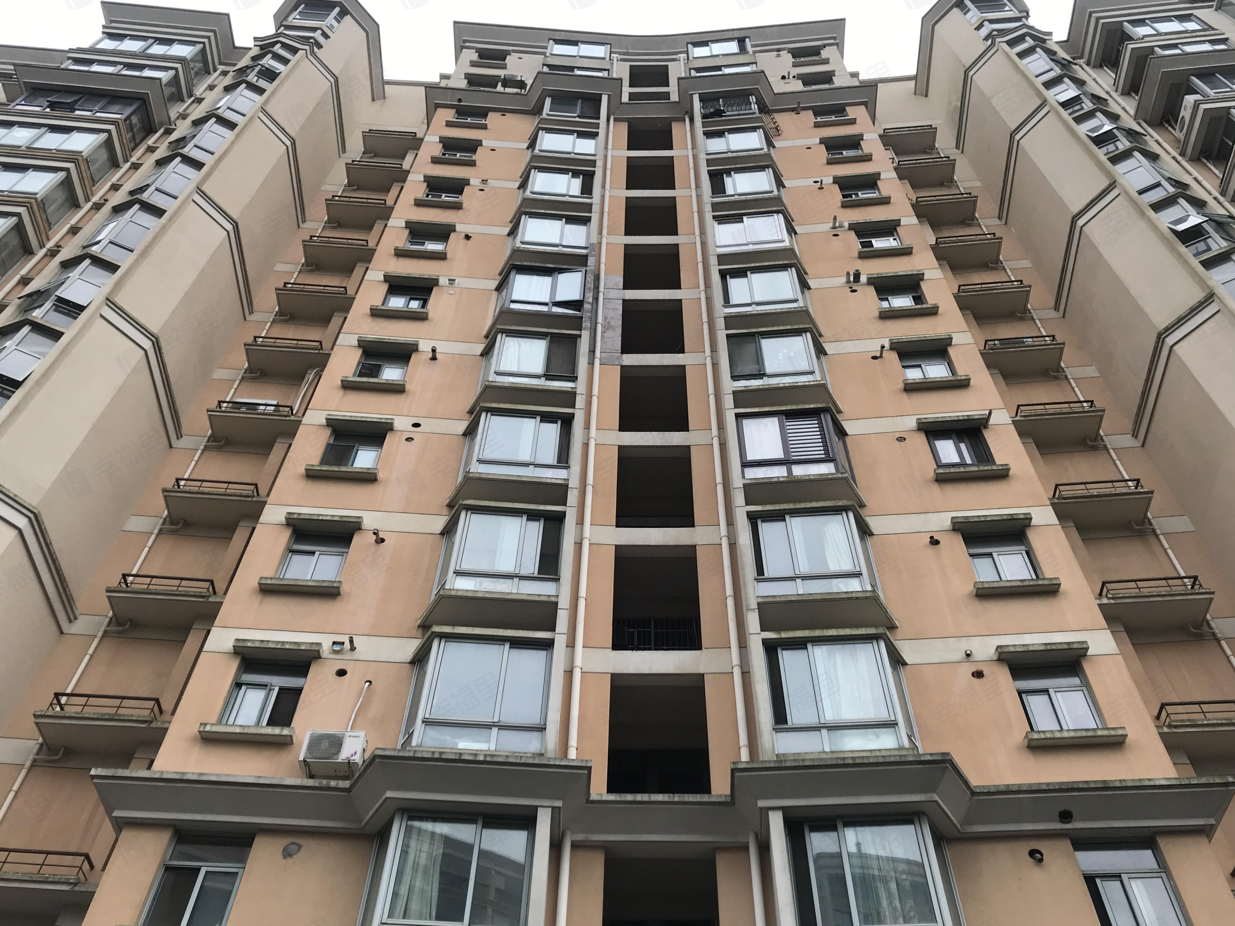 金桥爱建园小区效果图