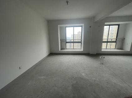 北京大桥花园3室2厅102平高楼层/共28层