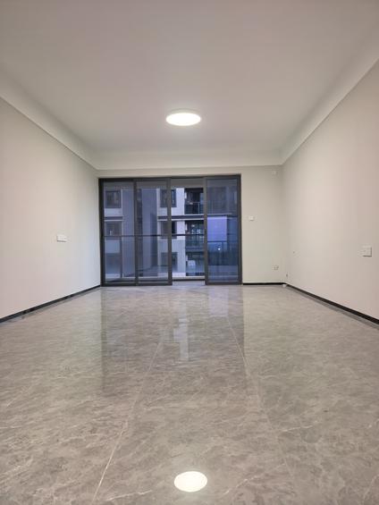 北京观澜湖上东区三区3室2厅126平中楼层/共8层