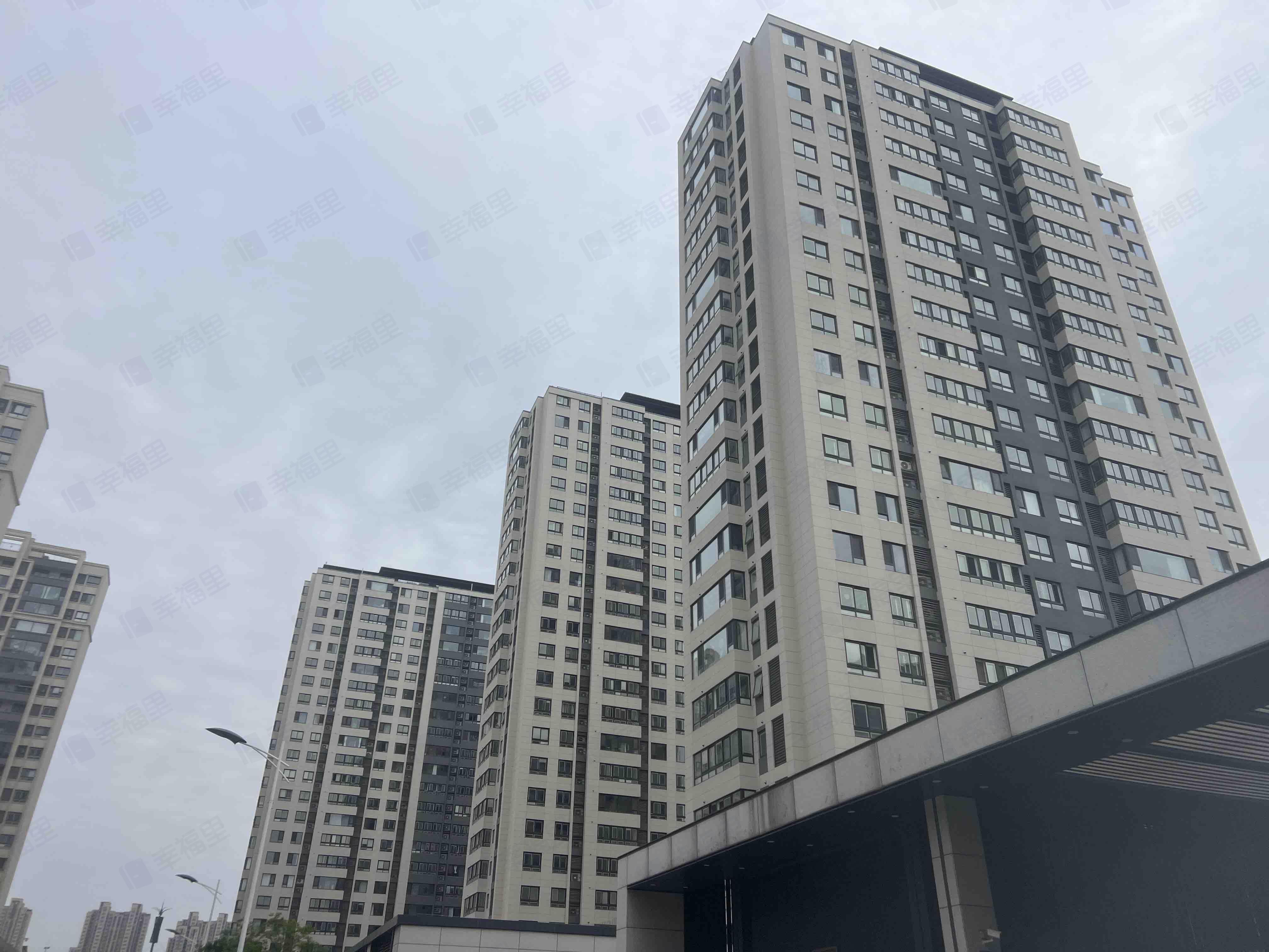 万科翡翠湖山小区效果图