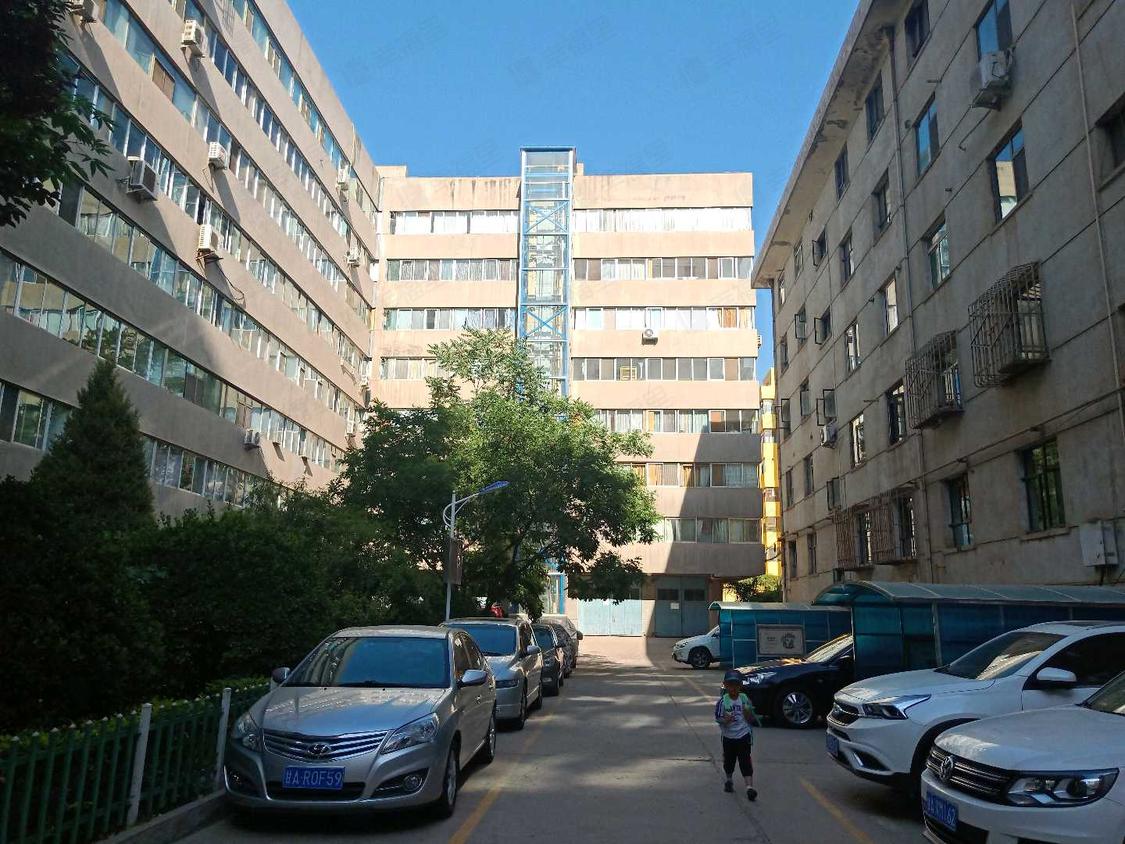 兰州城关-万达大润发/2002年建省新闻出版局家属院