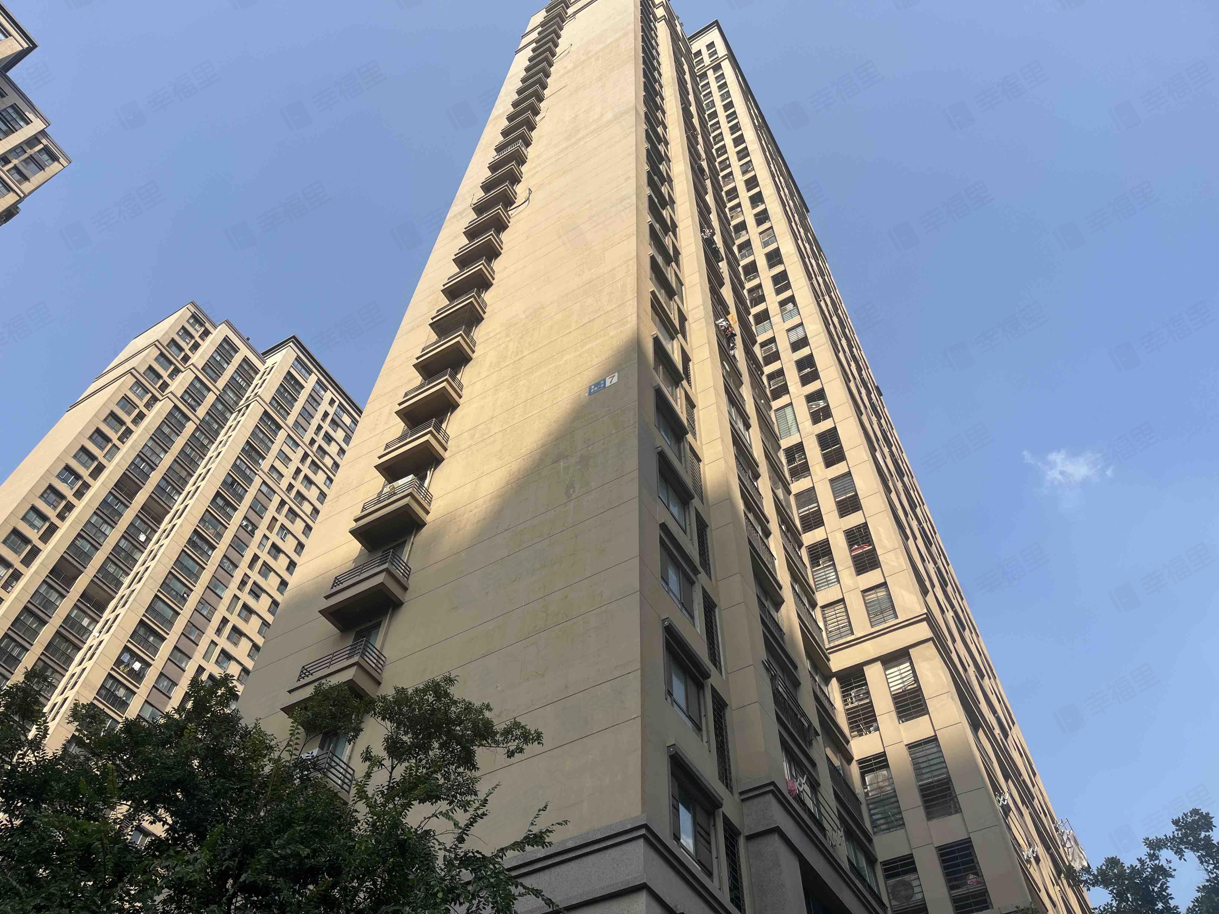 吾悦华府小区效果图
