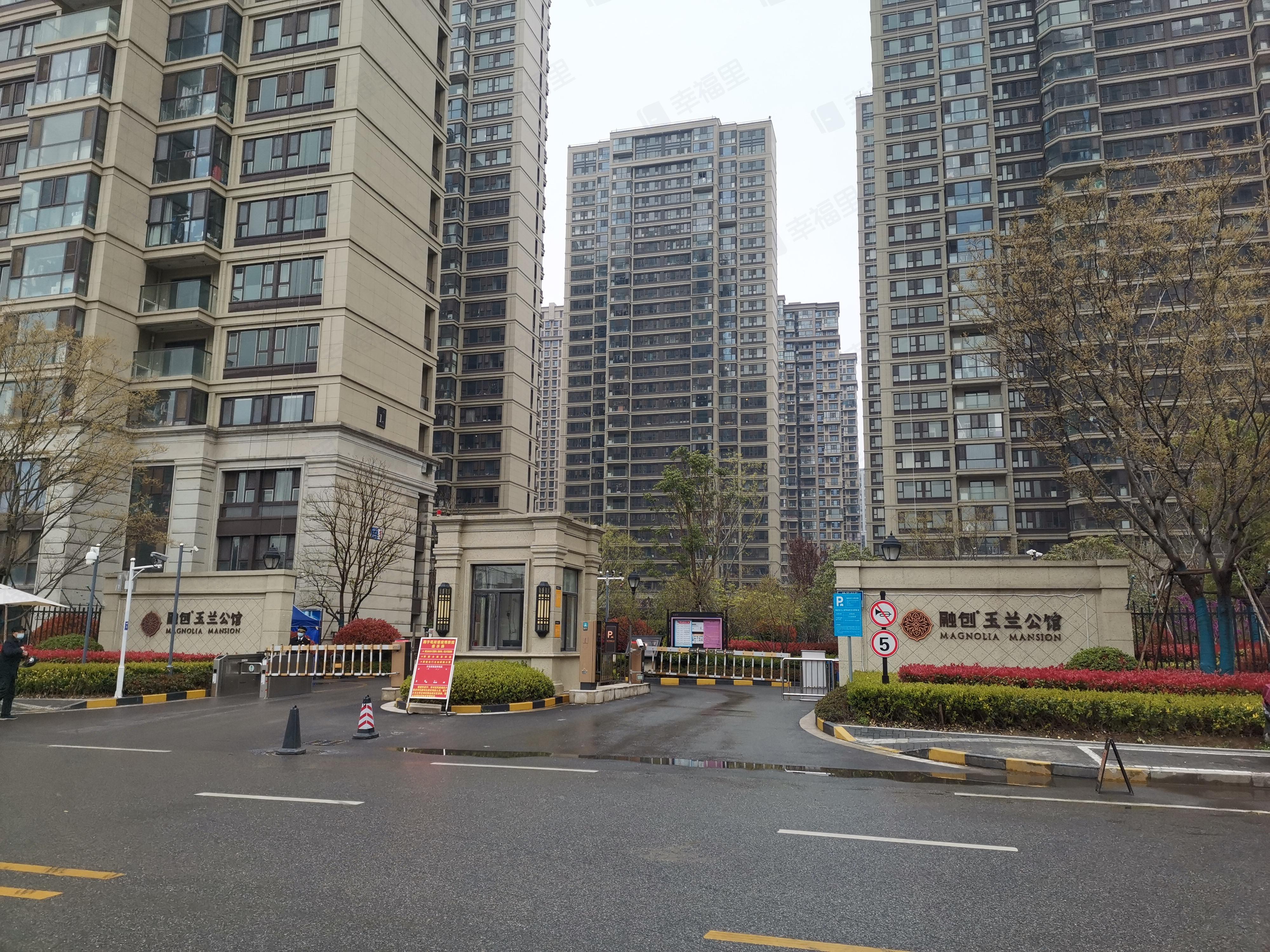 融创玉兰公馆小区效果图