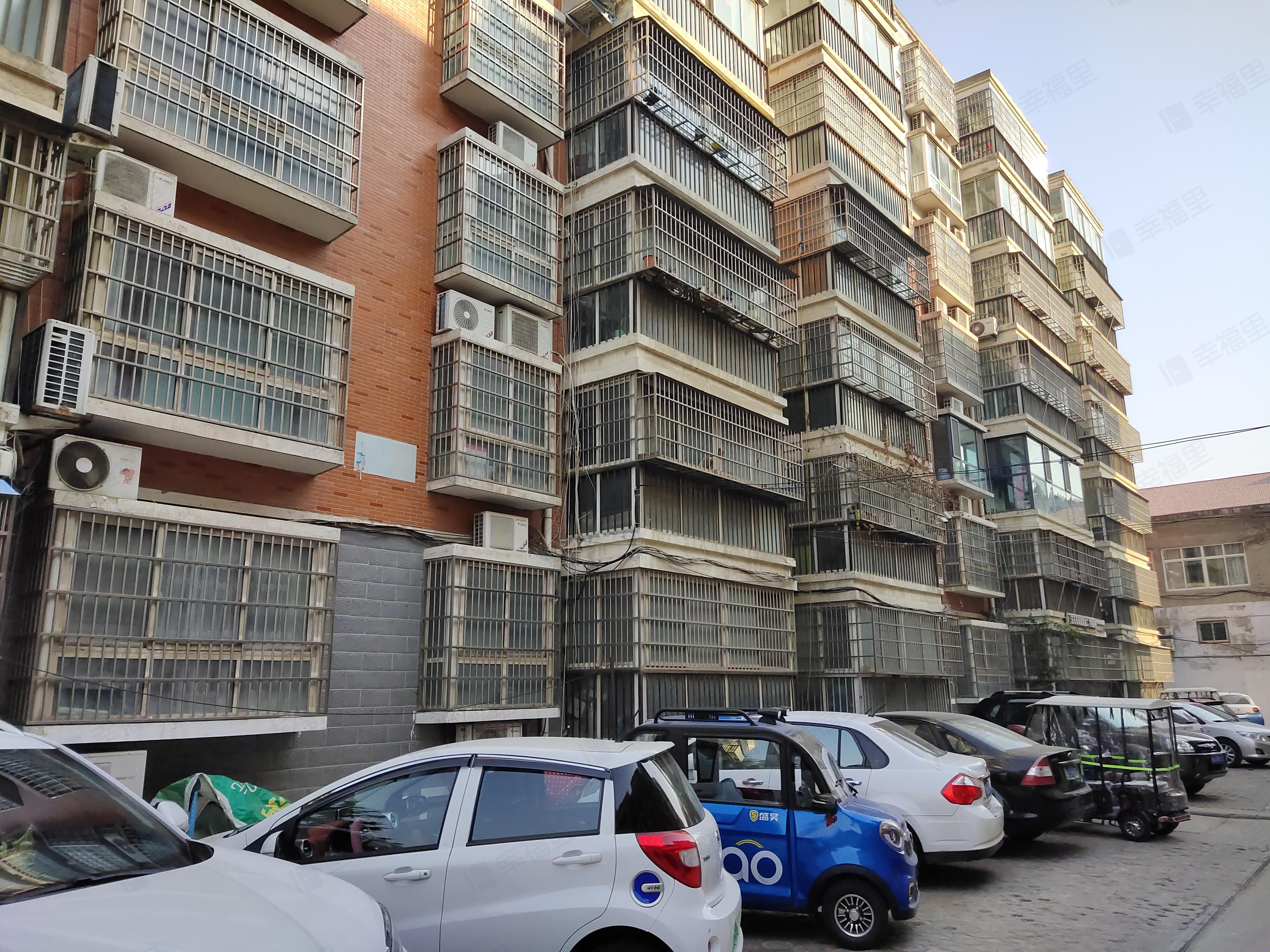 新郑市第一中家属楼小区效果图