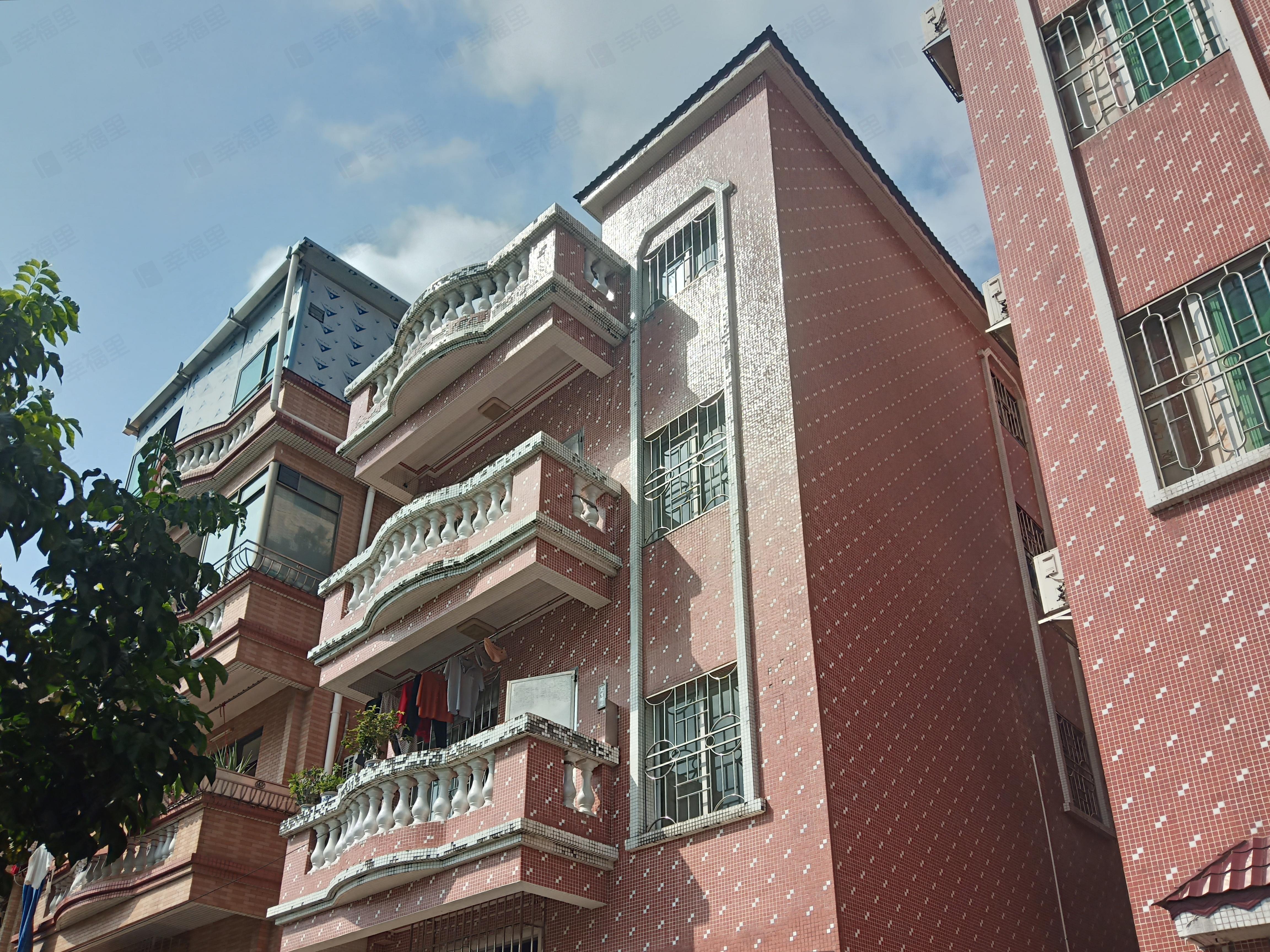 世显华庭康城水郡小区效果图