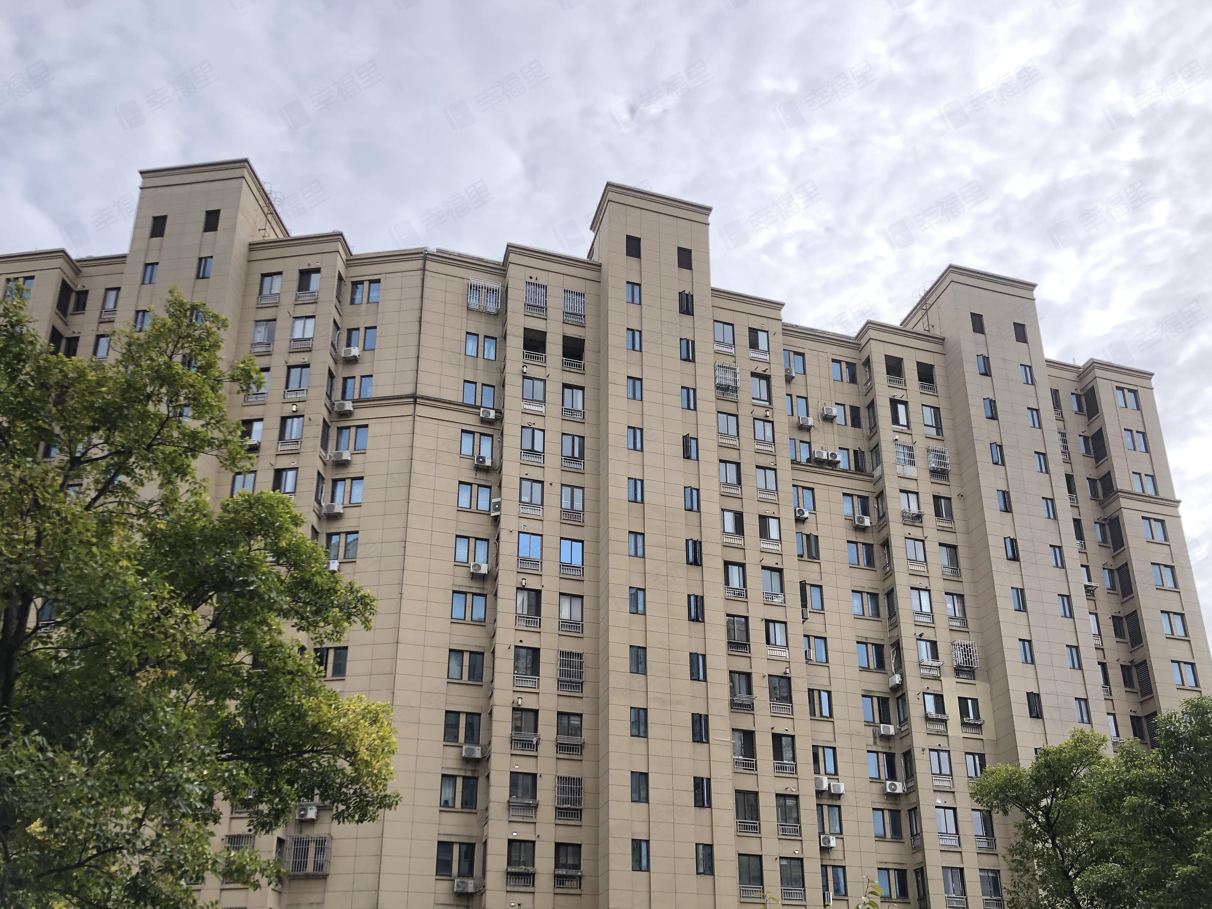 御龙景苑小区效果图