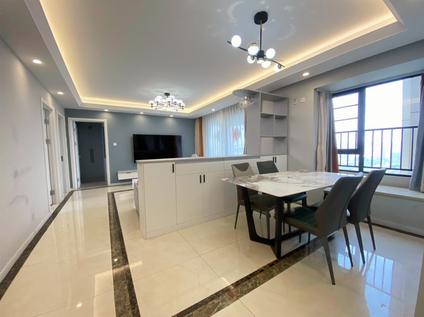 虎门虎门公园整租 南部湾万科城(四期)4室2厅/111平/高楼层