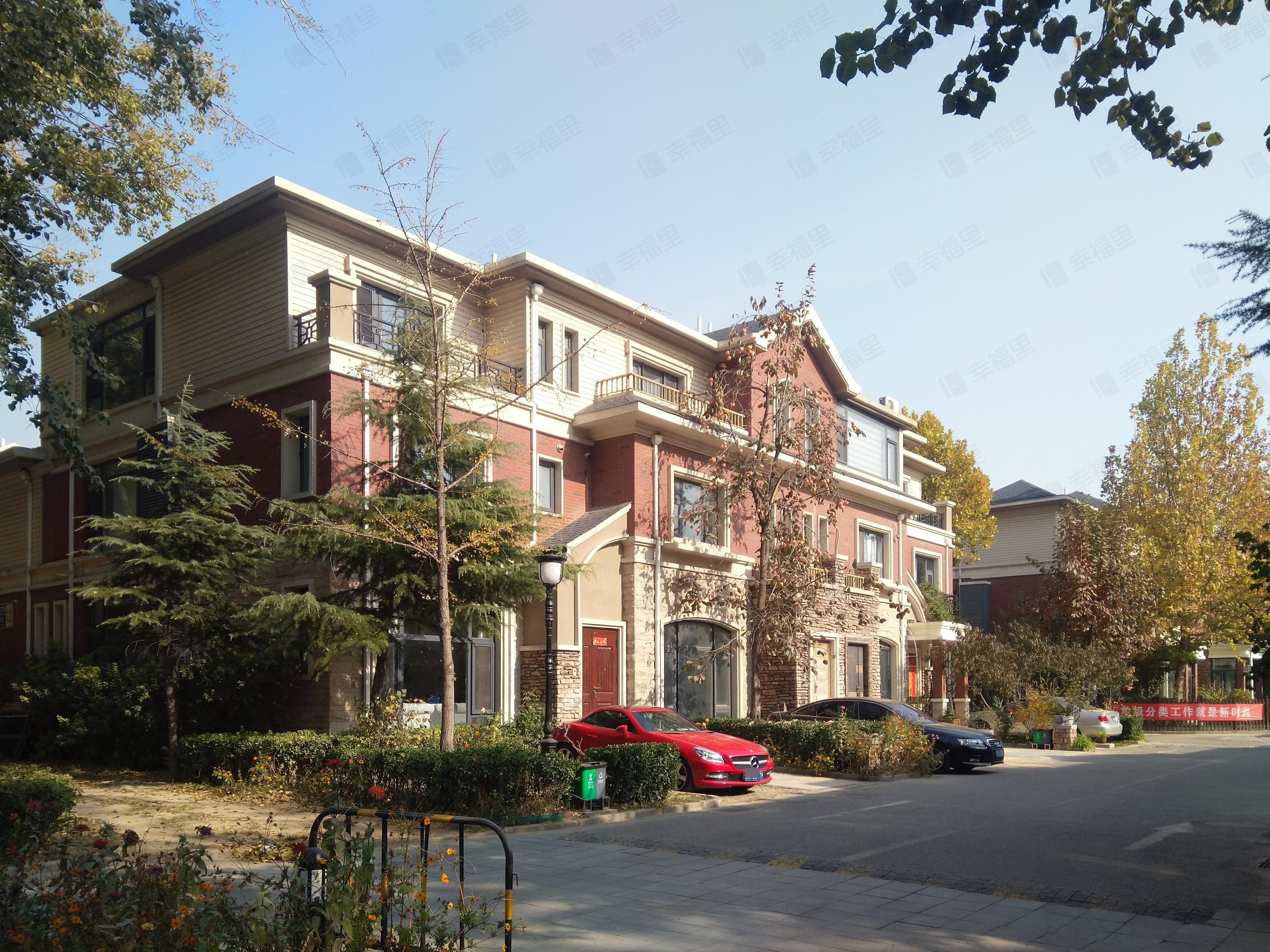 CBD玲珑墅小区效果图