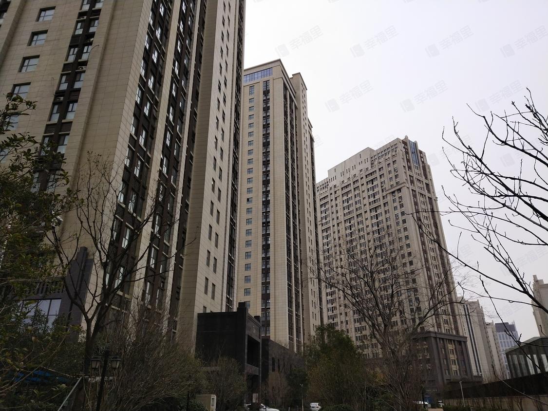 郑州新郑-新郑市/暂无年代华尔街1号
