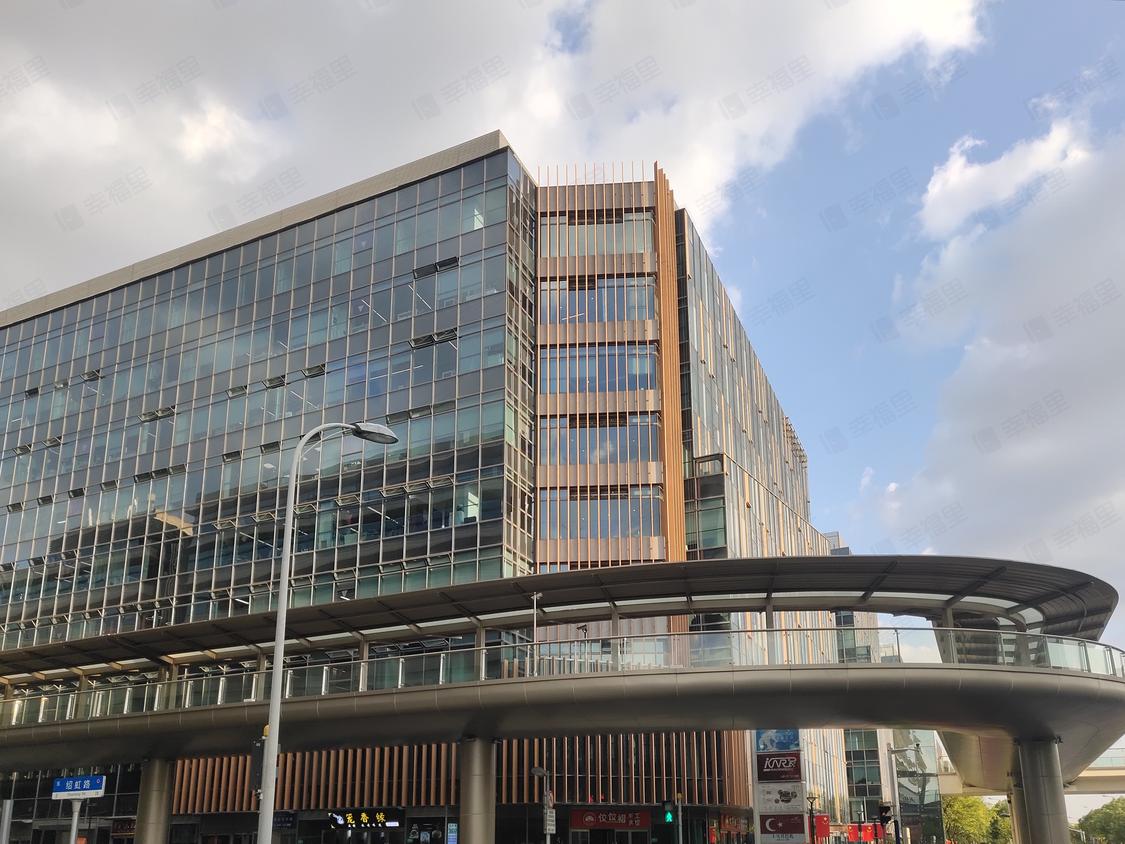 上海闵行-华漕/暂无年代龙湖虹桥天街