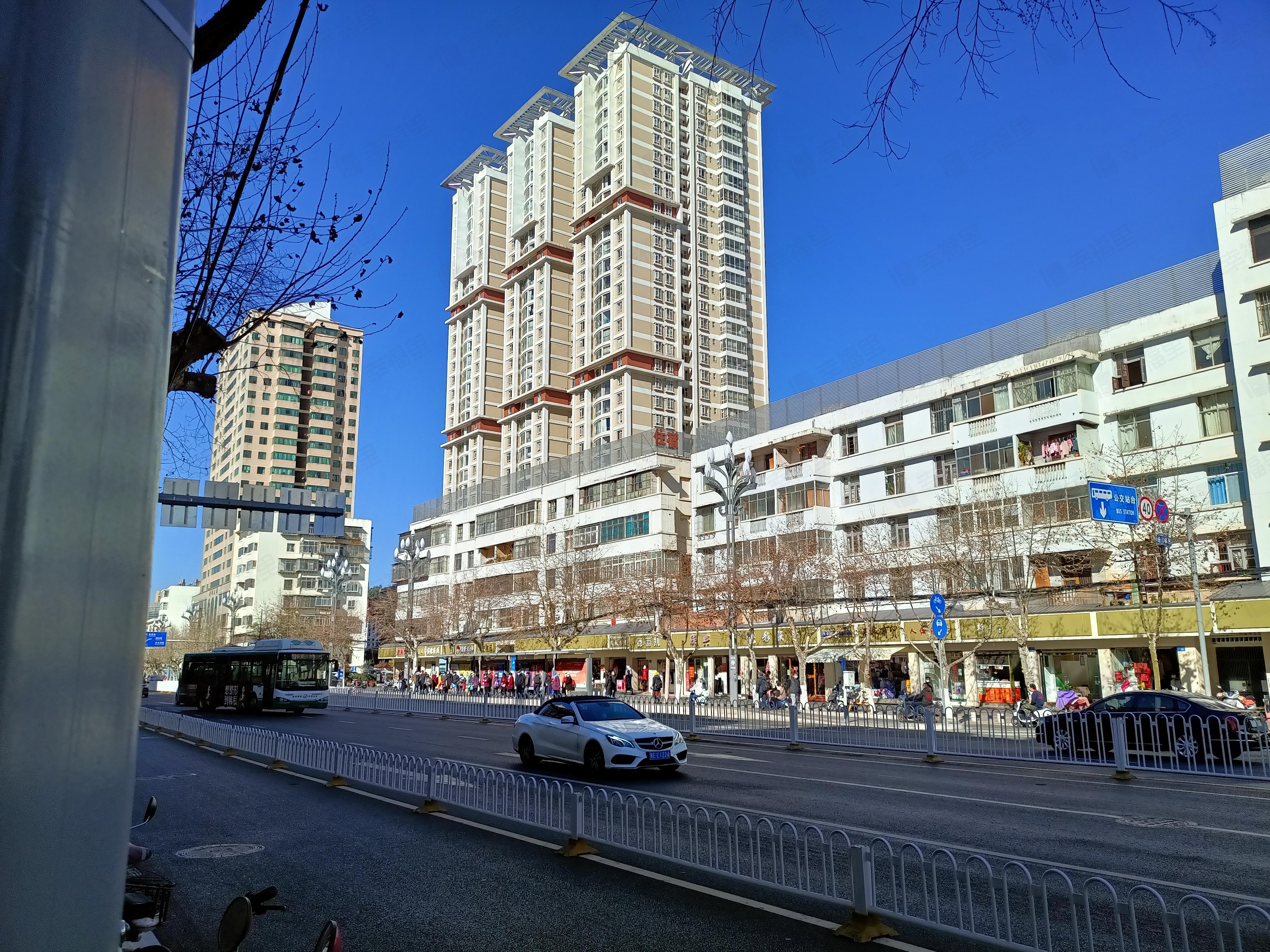 省土产公司宿舍小区效果图