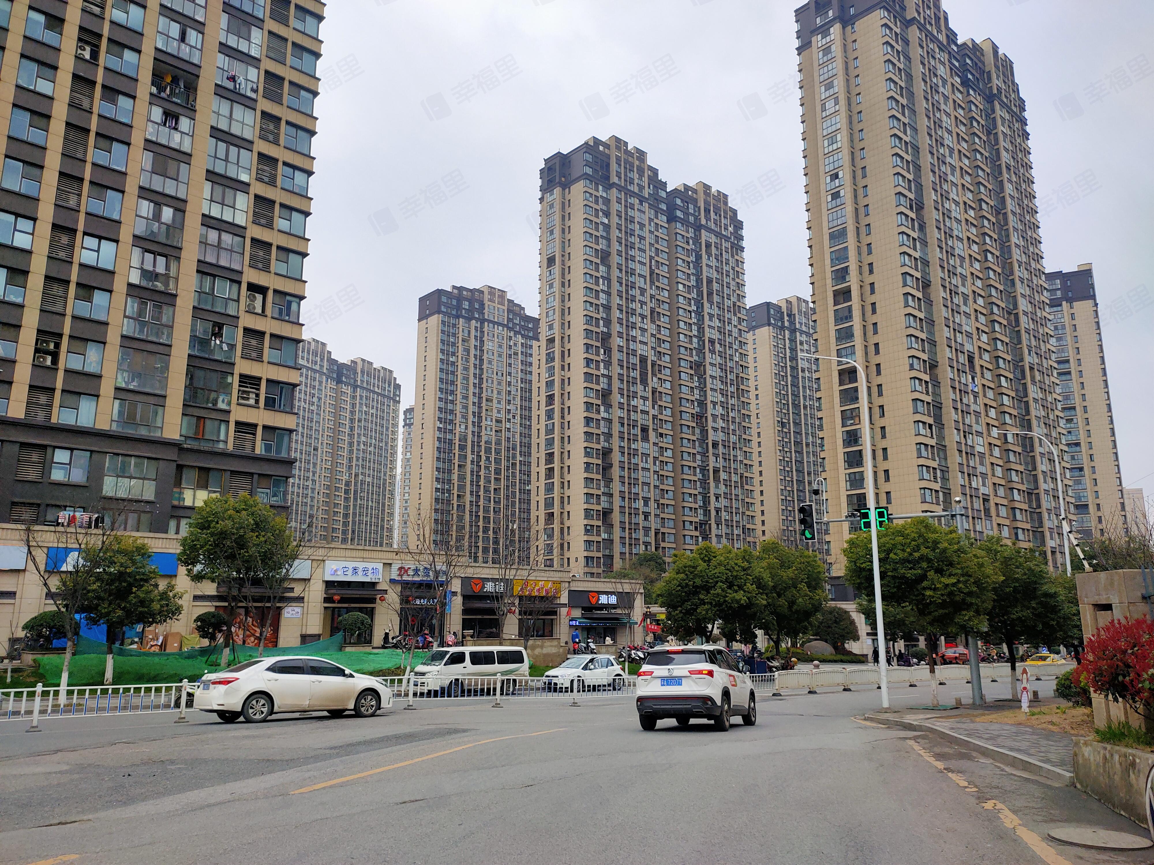 中国铁建青秀城小区效果图