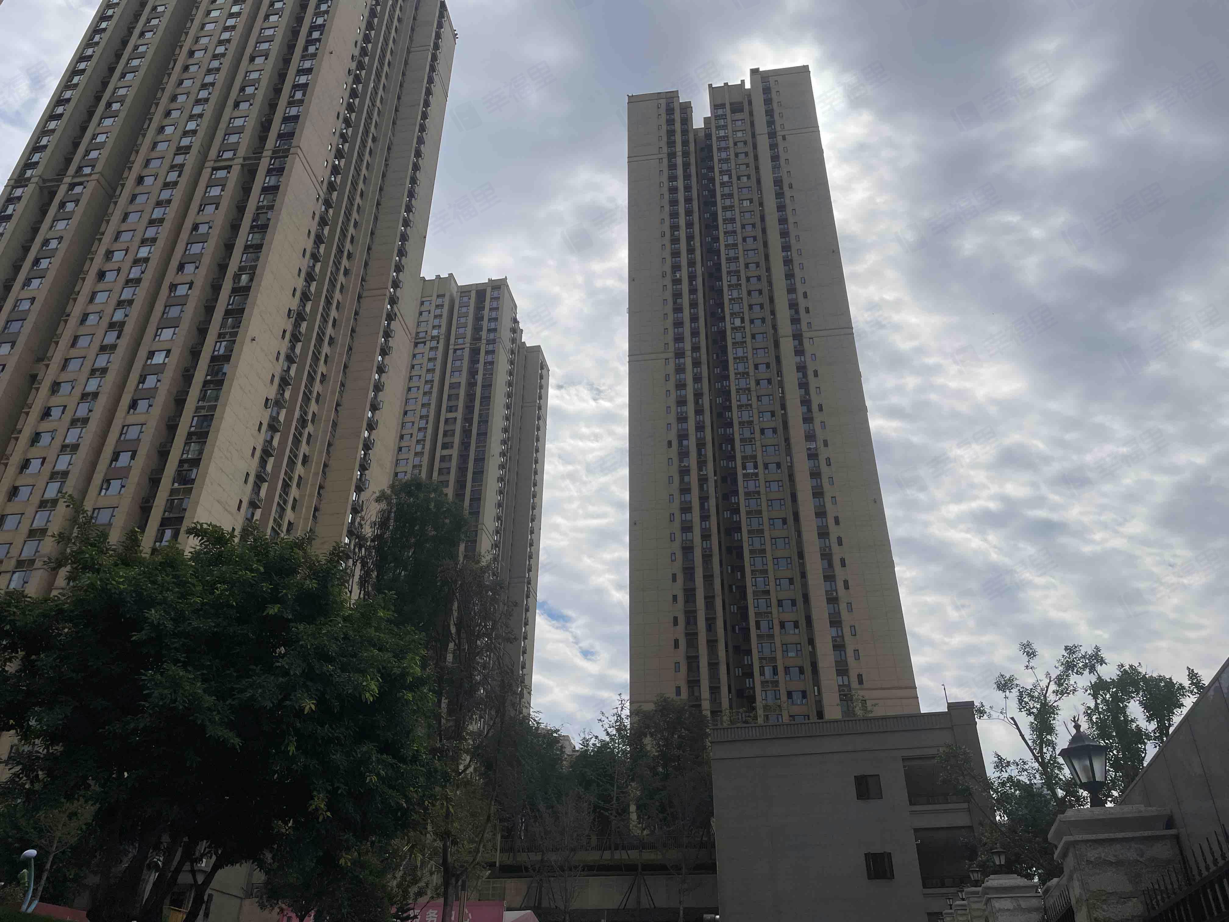 恒大中央广场(二期)小区效果图