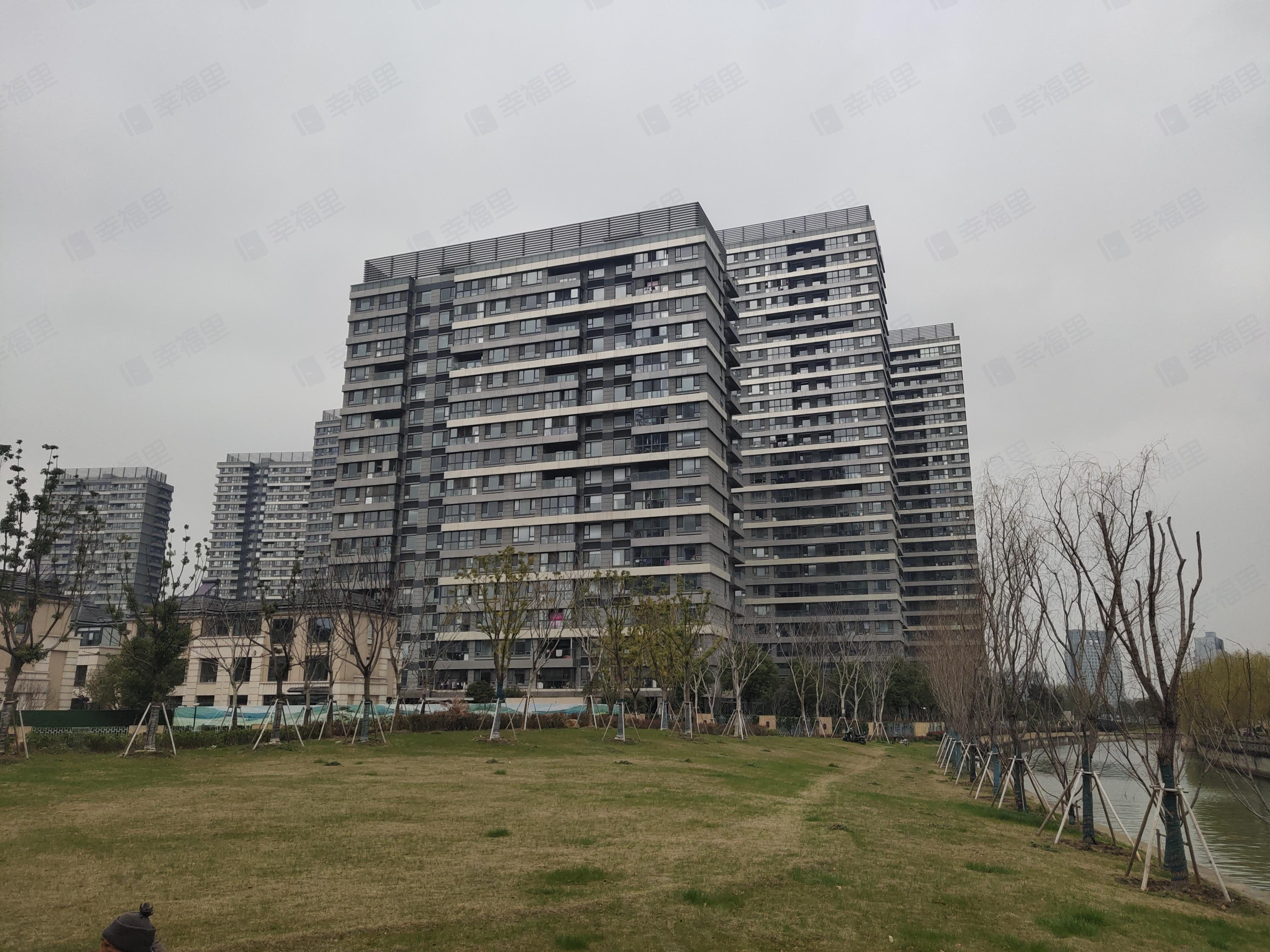 铂悦犀湖小区效果图