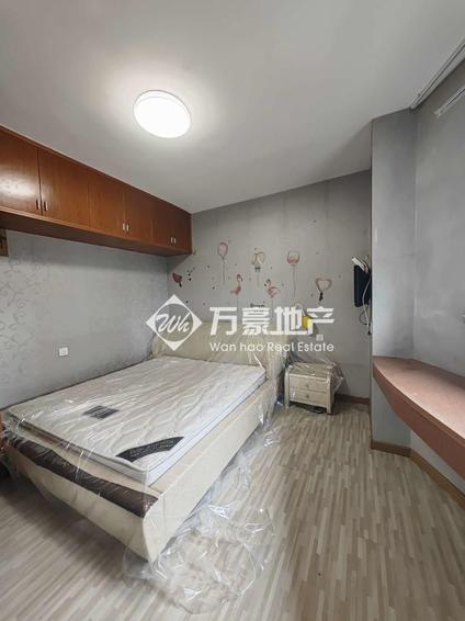 椒江老城区整租 椒江商务中心1室1厅/38平/高楼层