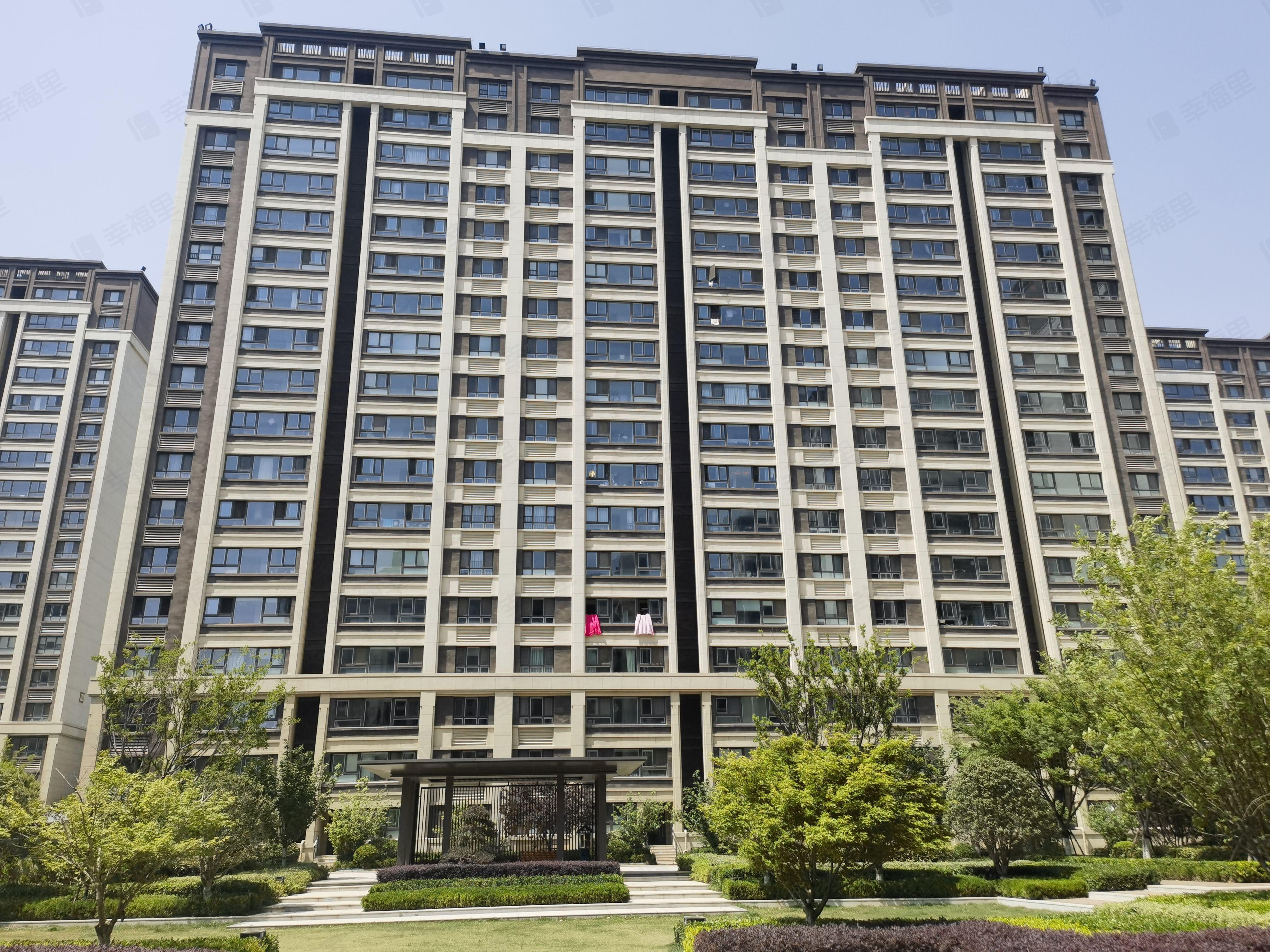 中海铂悦府小区效果图