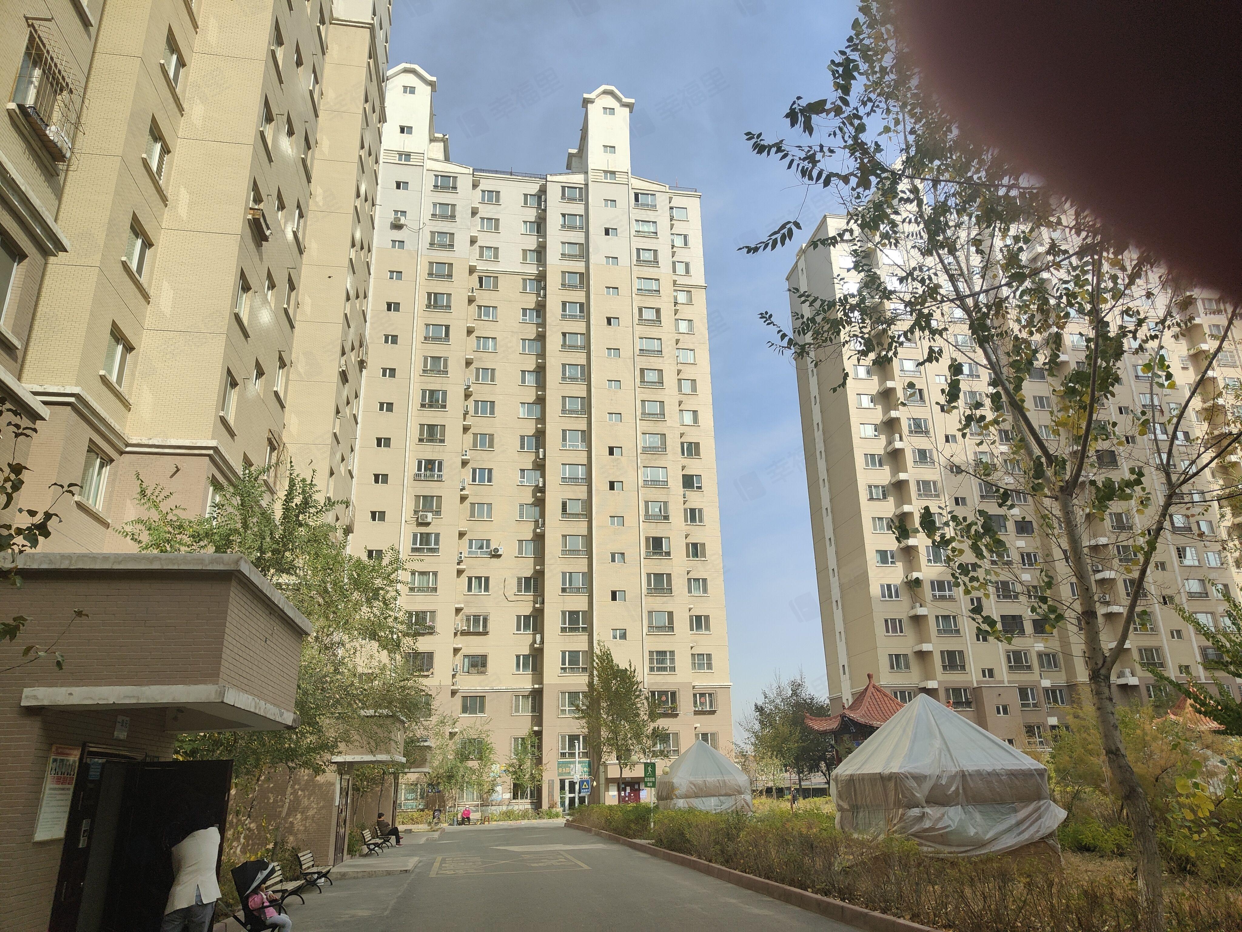 万泰碧水园小区效果图