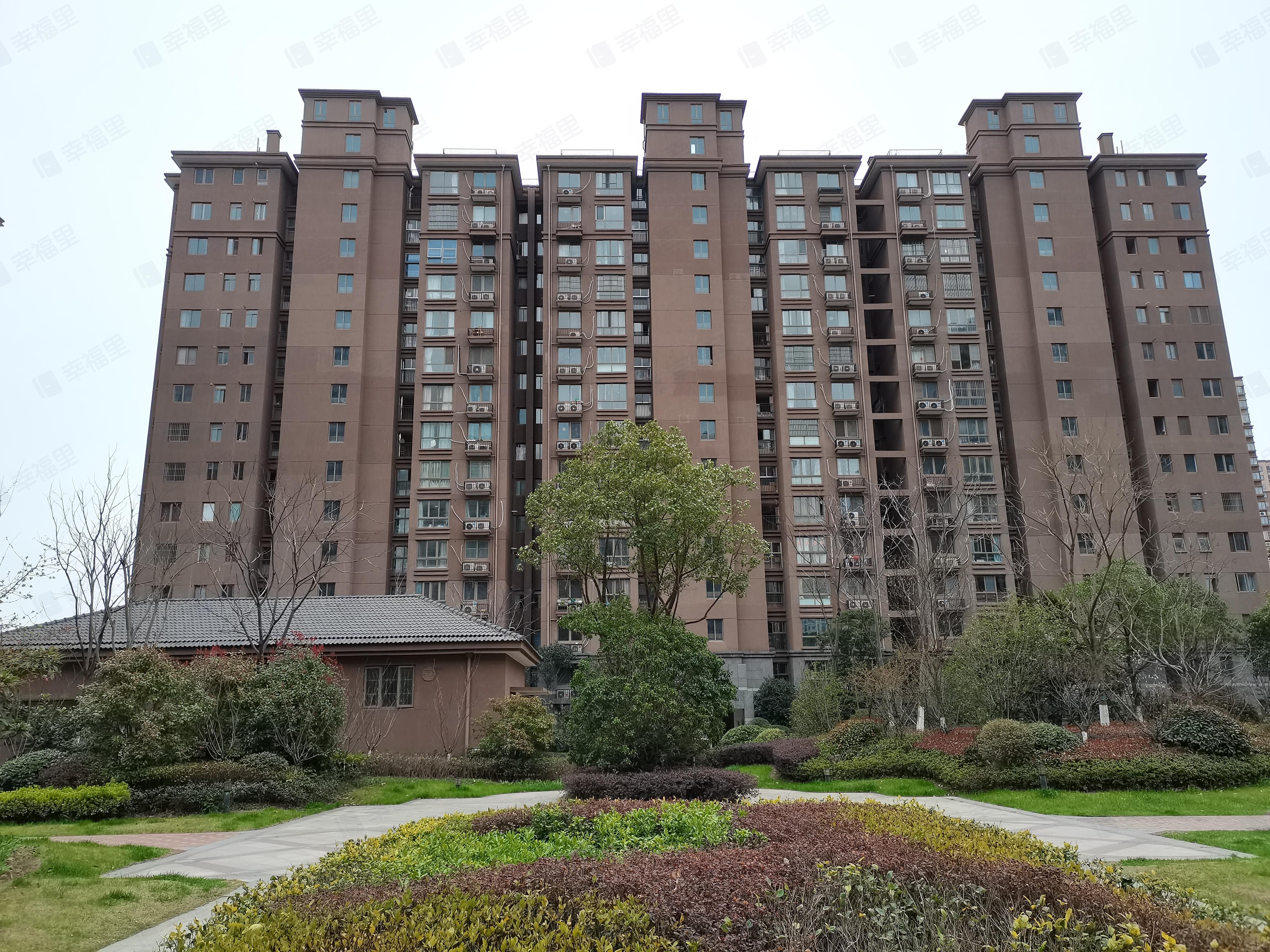 骏景华庭小区效果图