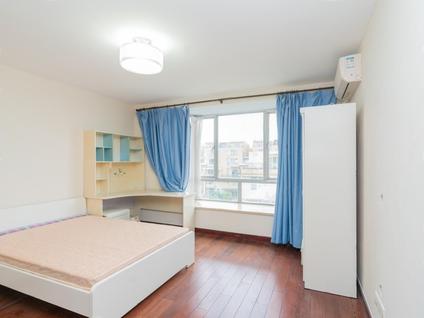 浦东张江整租 汤臣豪庭4室2厅/191平/顶层