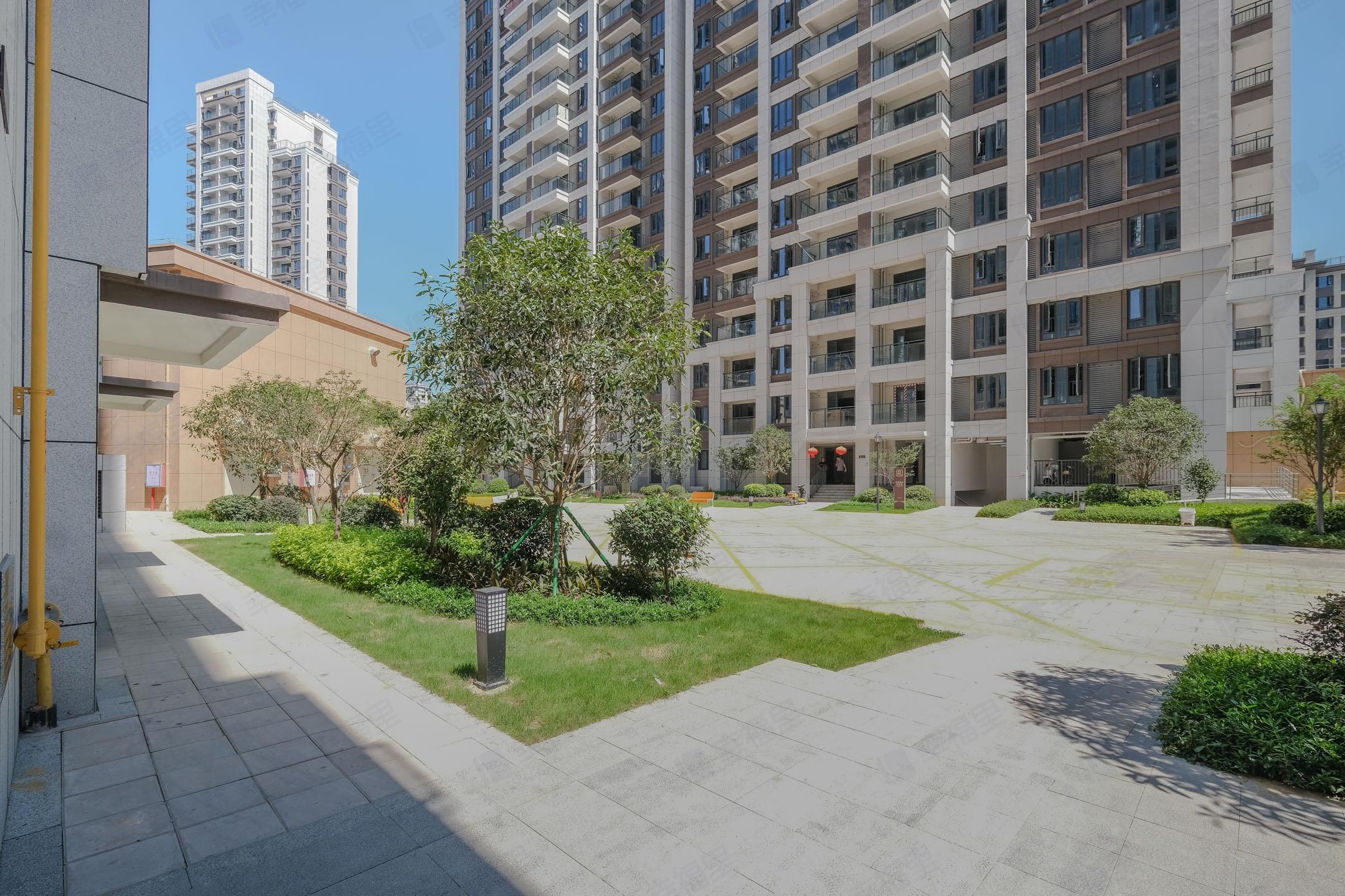 中建龙庭嘉园B区小区效果图