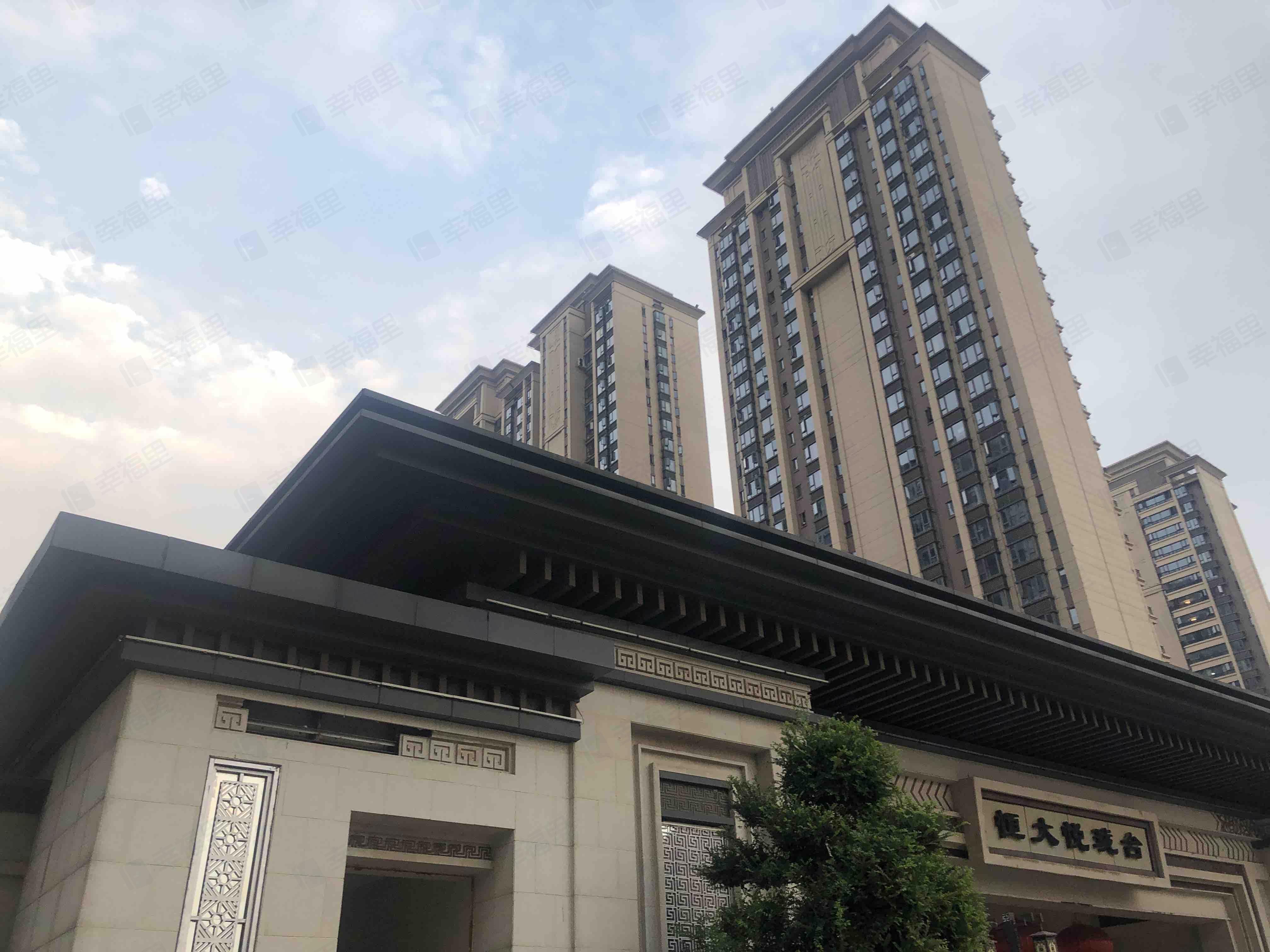 恒大悦珑台小区效果图