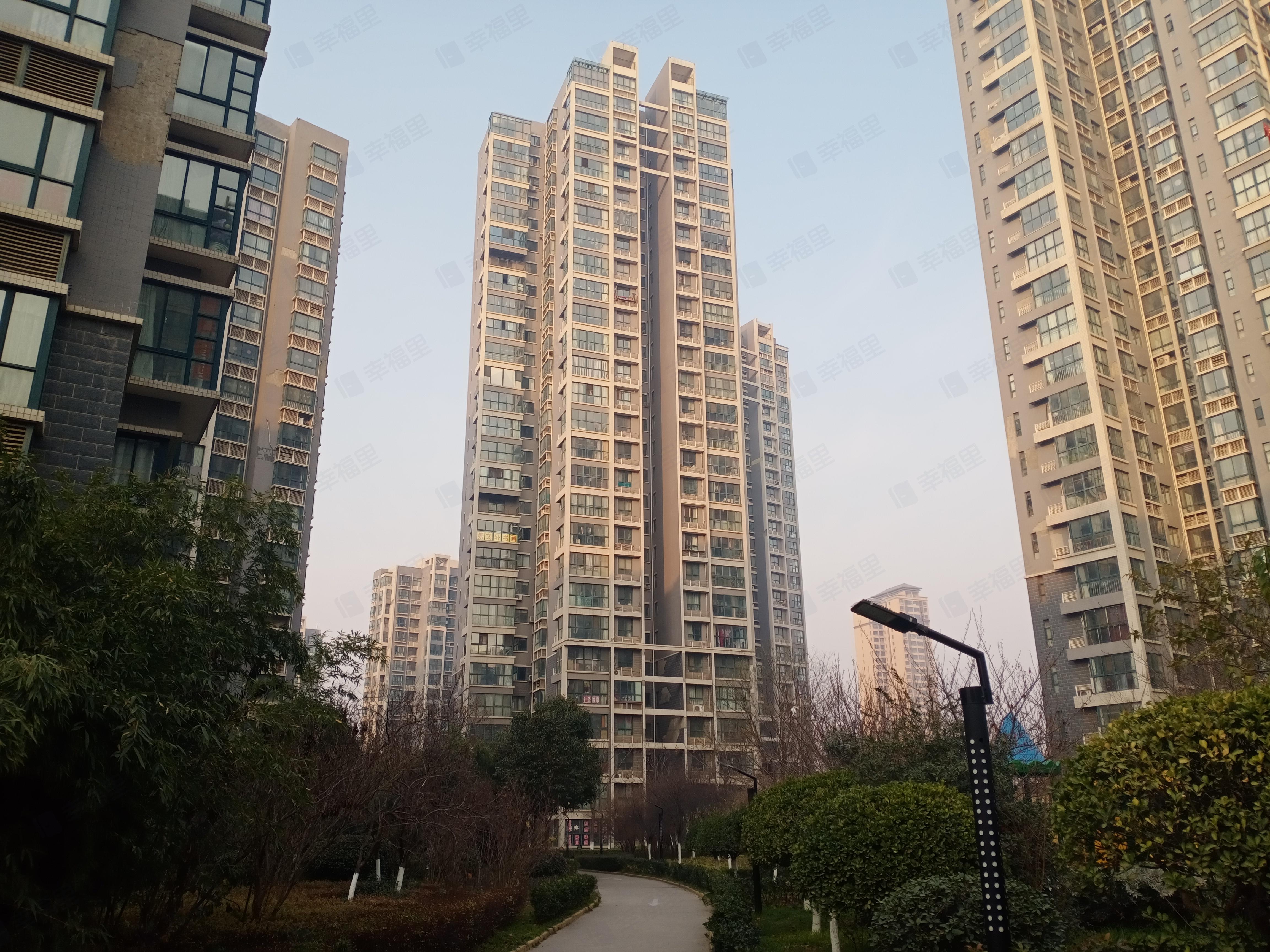 水岸东方(一期)小区效果图