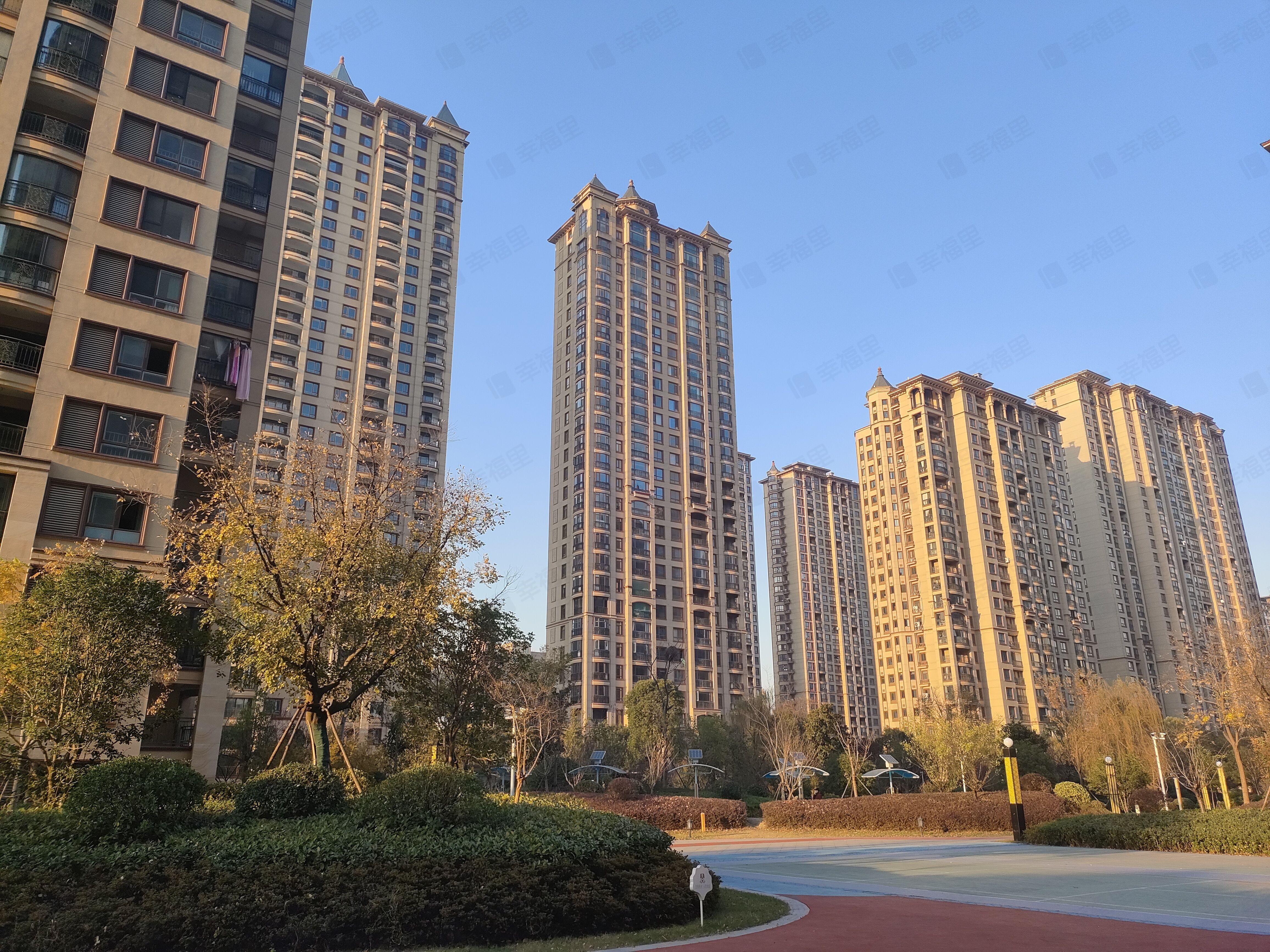 御锦馨河城小区效果图