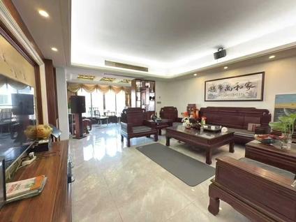 北京和文雅居4室2厅143平中楼层/共11层