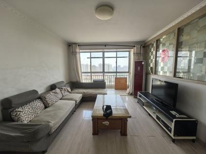 城阳家佳源整租 华鹏馨苑(东区)2室1厅/81平/顶层