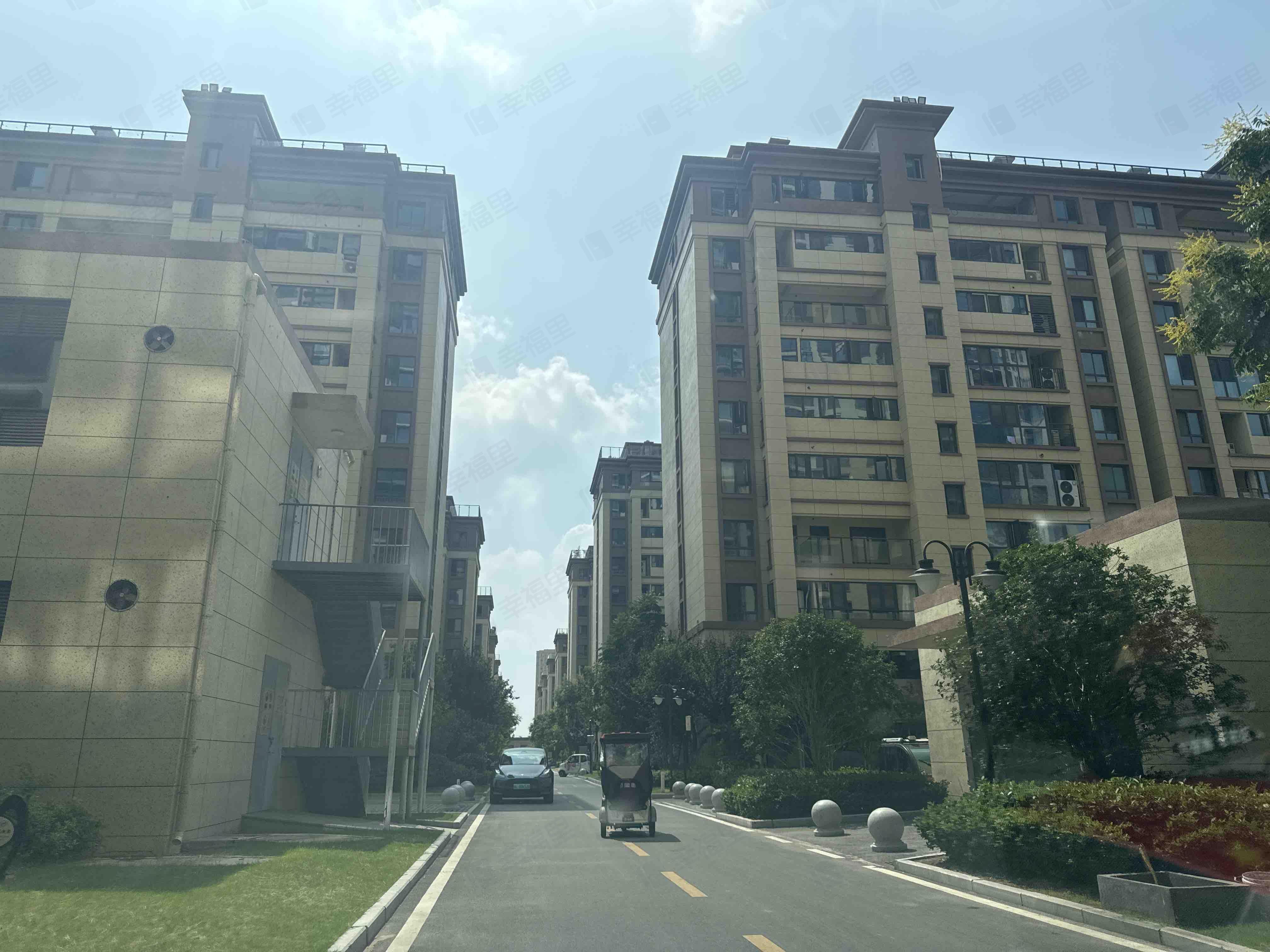 万像皇家公馆小区效果图