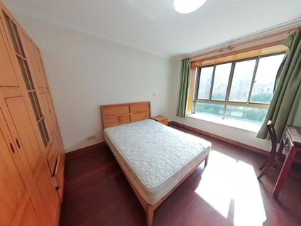 浦东杨思整租 日月新苑3室2厅/102平/中楼层