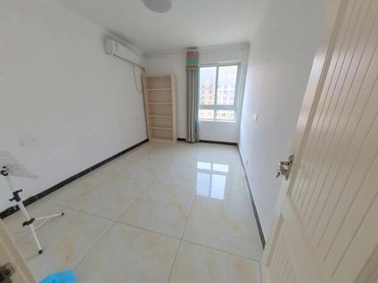 新城大龙湖整租 国信上城(学府)3室2厅/116平/顶层